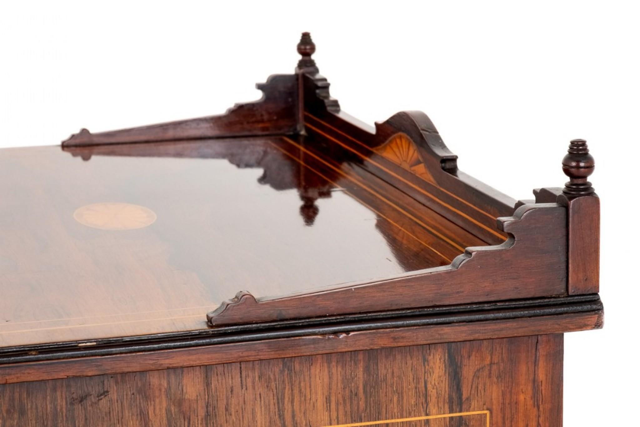Armoire à musique victorienne en bois de rose 1880 en vente 1