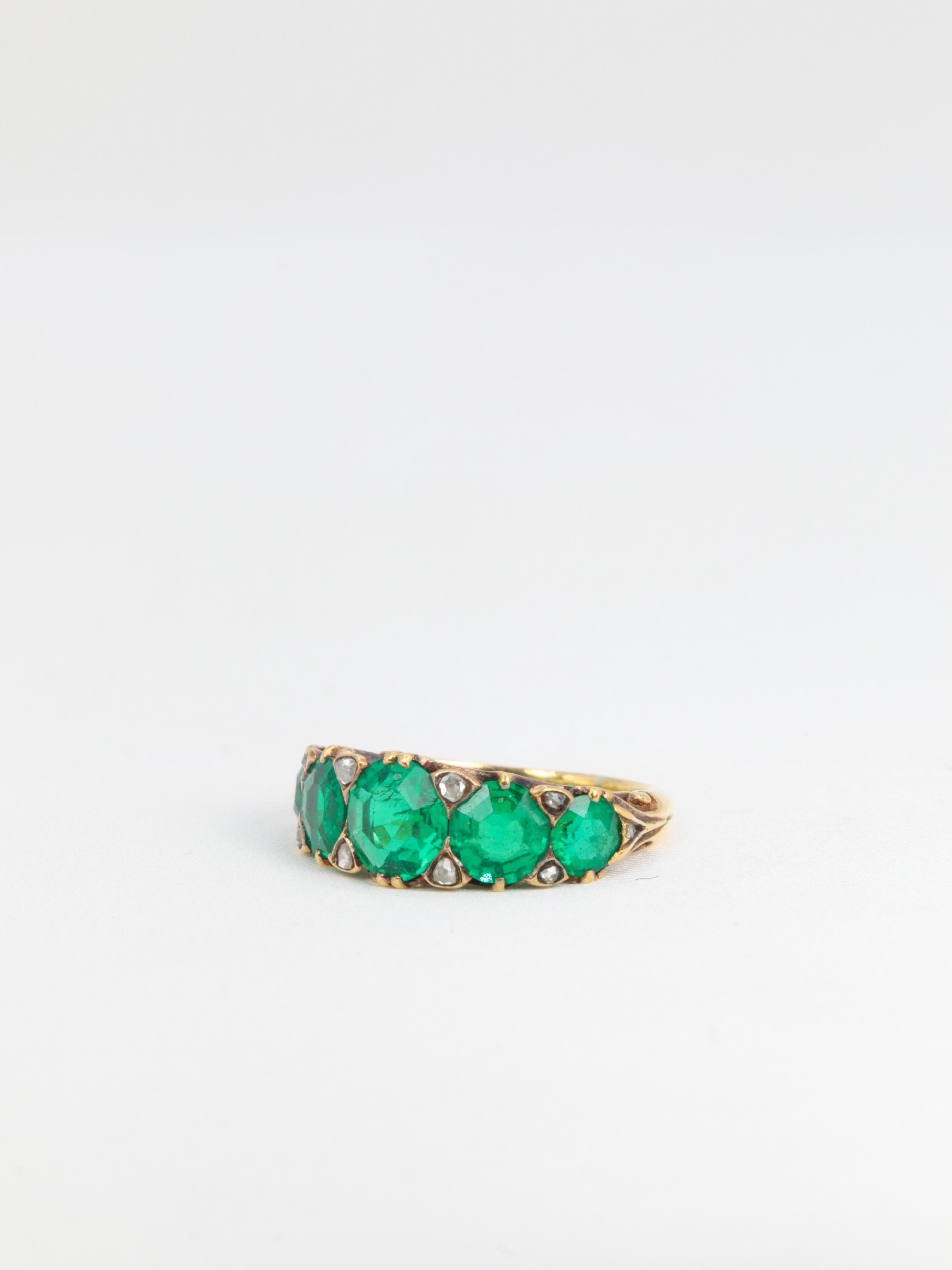 Victorian Muzo Colombian emeralds and diamonds ring For Sale 2