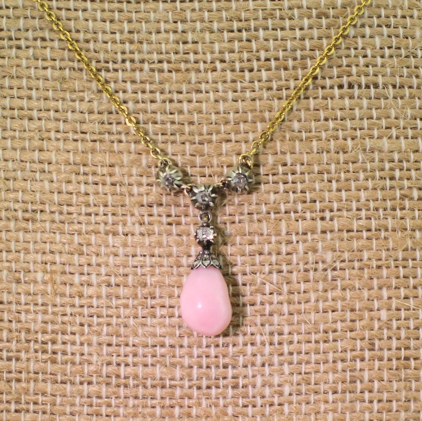 conch pearl pendant
