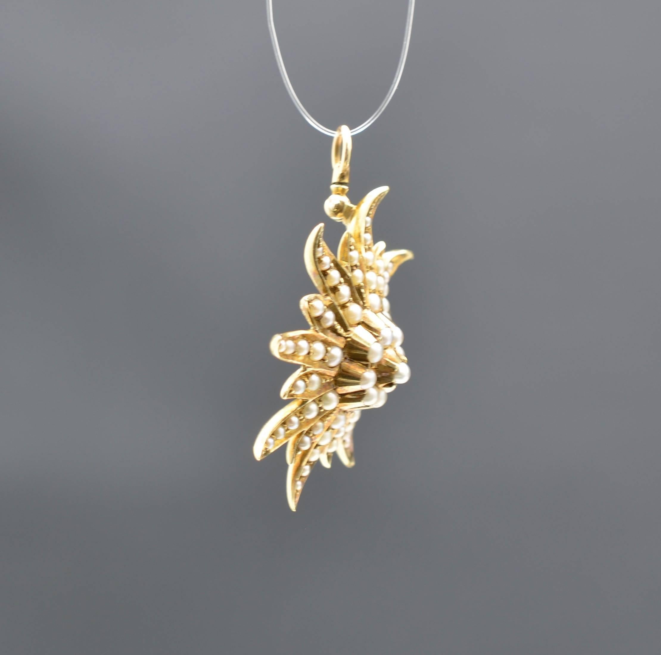 Victorian Natural Fine Seed Pearl Pendant in Yellow Gold in a Sun Star Fashion For Sale 4