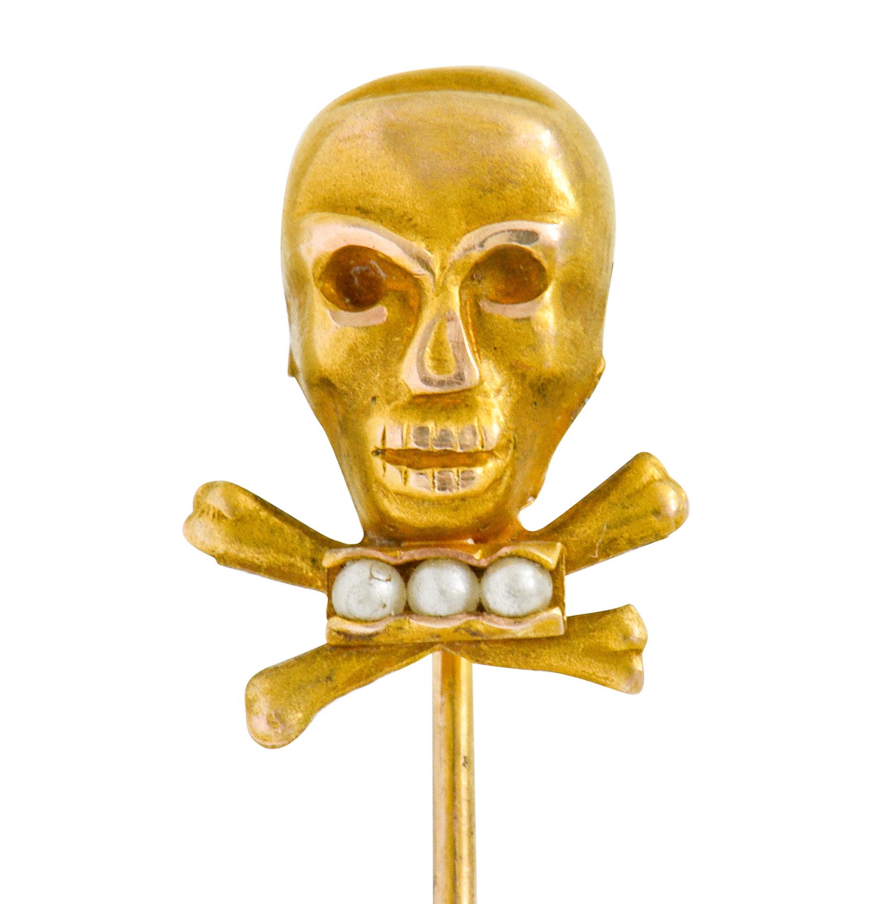 Victorian Natural Freshwater Seed Pearl 14 Karat Gold Skull Crossbones Stickpin In Excellent Condition In Philadelphia, PA