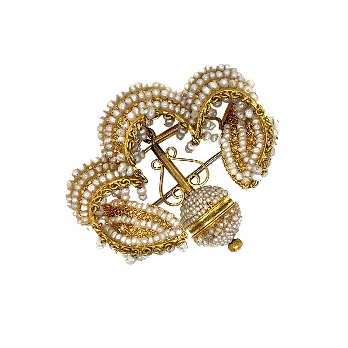 viktorianische Naturperlen-Brosche und Ohrring-Set aus 18 Karat Gold Damen im Angebot