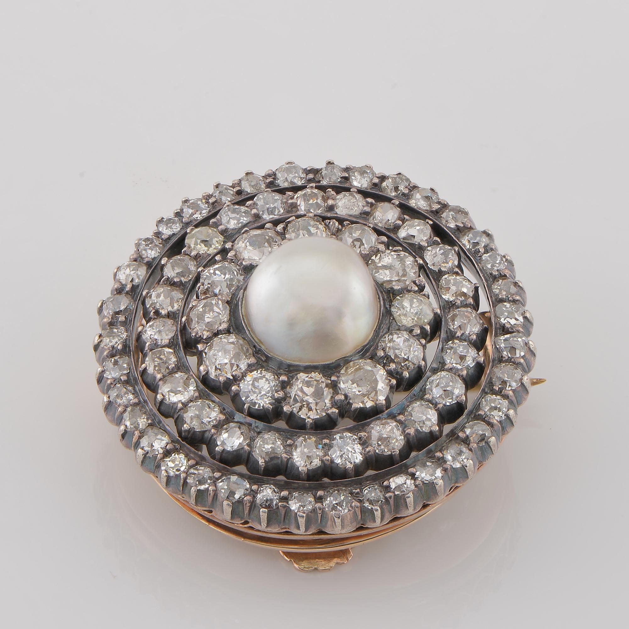 An unique Victorian Diamond Pendant brooch, specially made at the time to be an understated large pendant or a magnificent brooch 
An original statement piece dating 1850/1880 ca
Hand crafted during the time of solid 18 kt gold topped by silver –