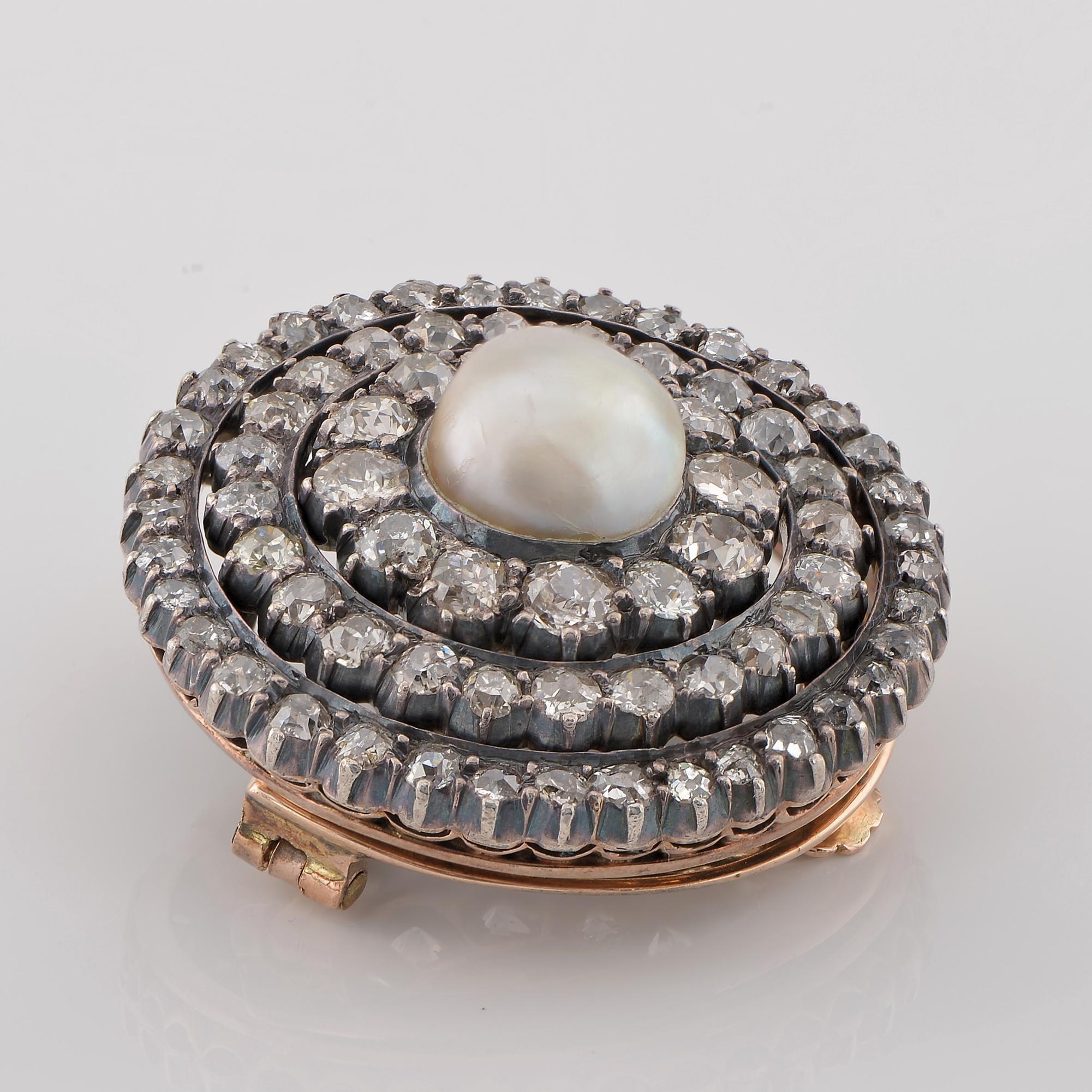 Victorian Natural Pearl 4.60 Ct Old Mine Cut Diamond Brooch Pendant For Sale 1
