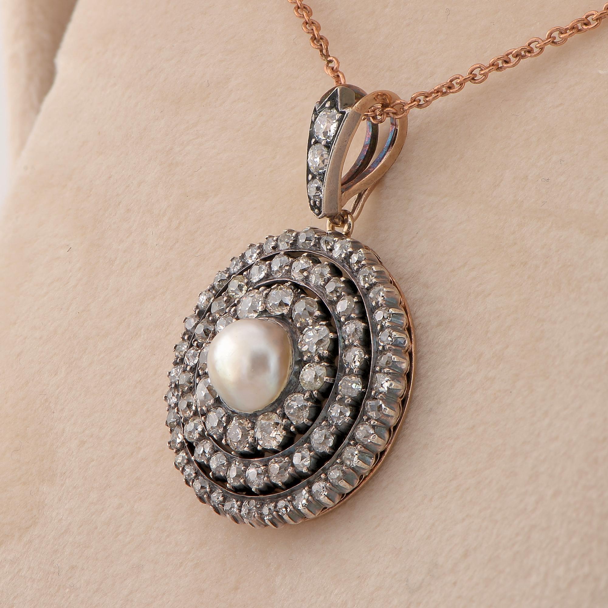 Pendentif broche victorien en perles naturelles de 4,60 carats et diamants taille vieille mine en vente 2