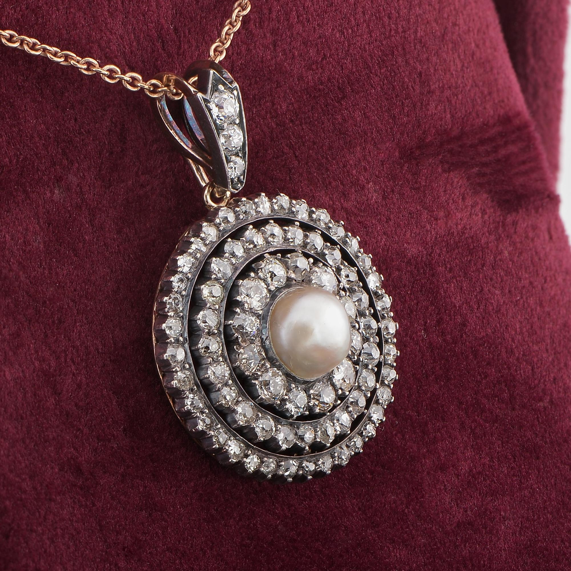 Pendentif broche victorien en perles naturelles de 4,60 carats et diamants taille vieille mine en vente 3