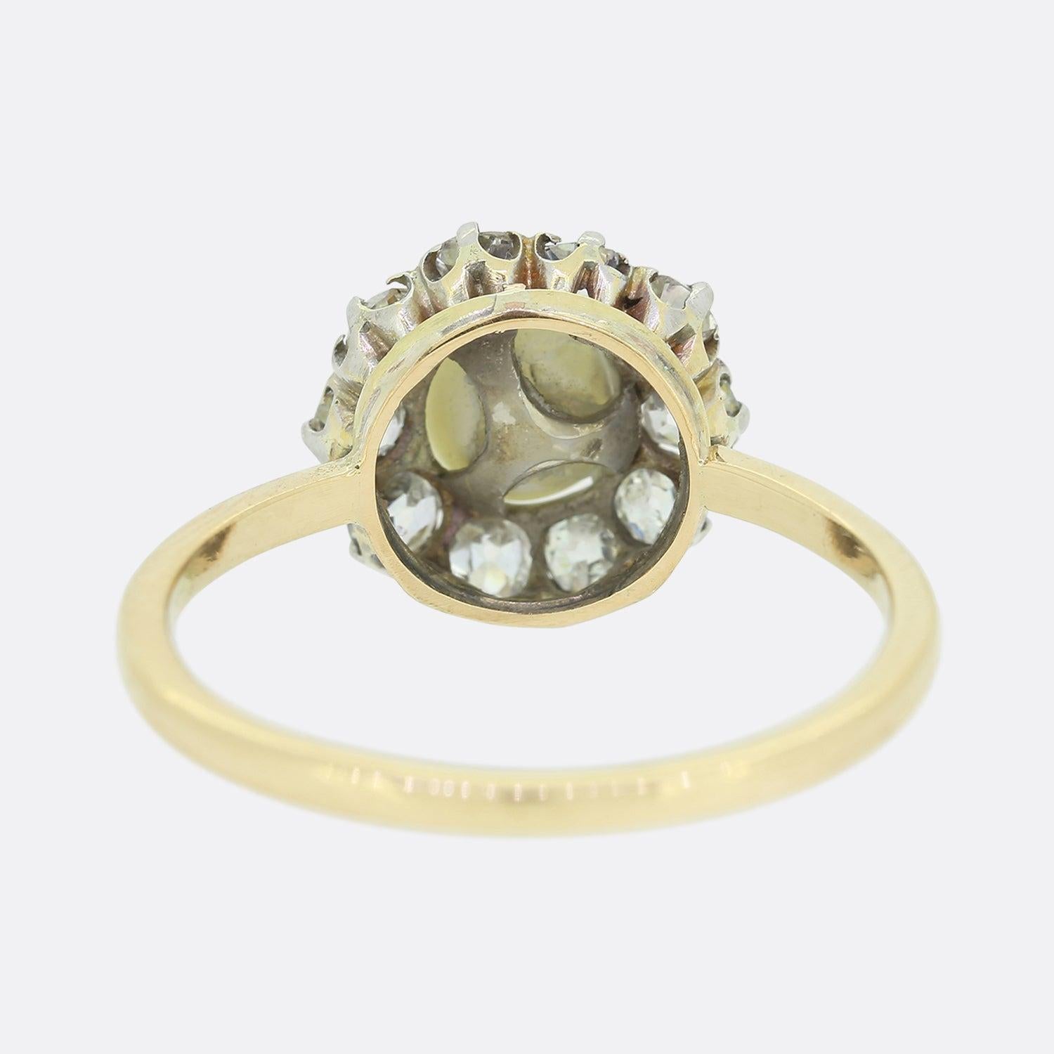 Viktorianischer Naturperlen- und Diamant-Cluster-Ring (Alteuropäischer Schliff) im Angebot