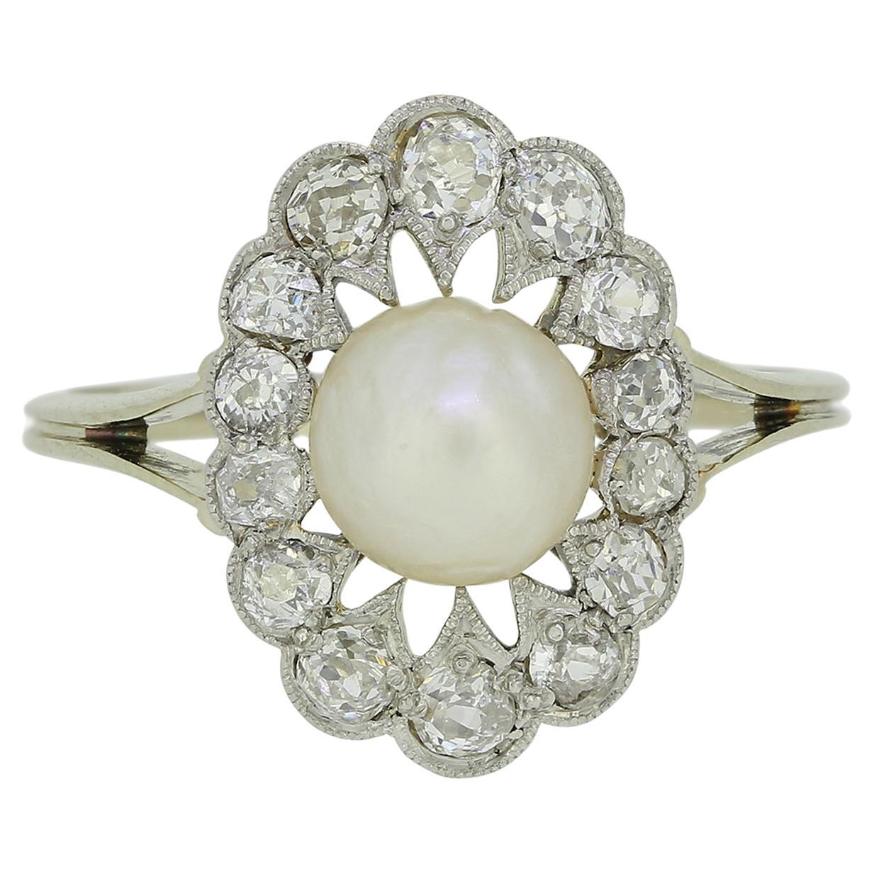 Bague grappe victorienne en perles naturelles et diamants