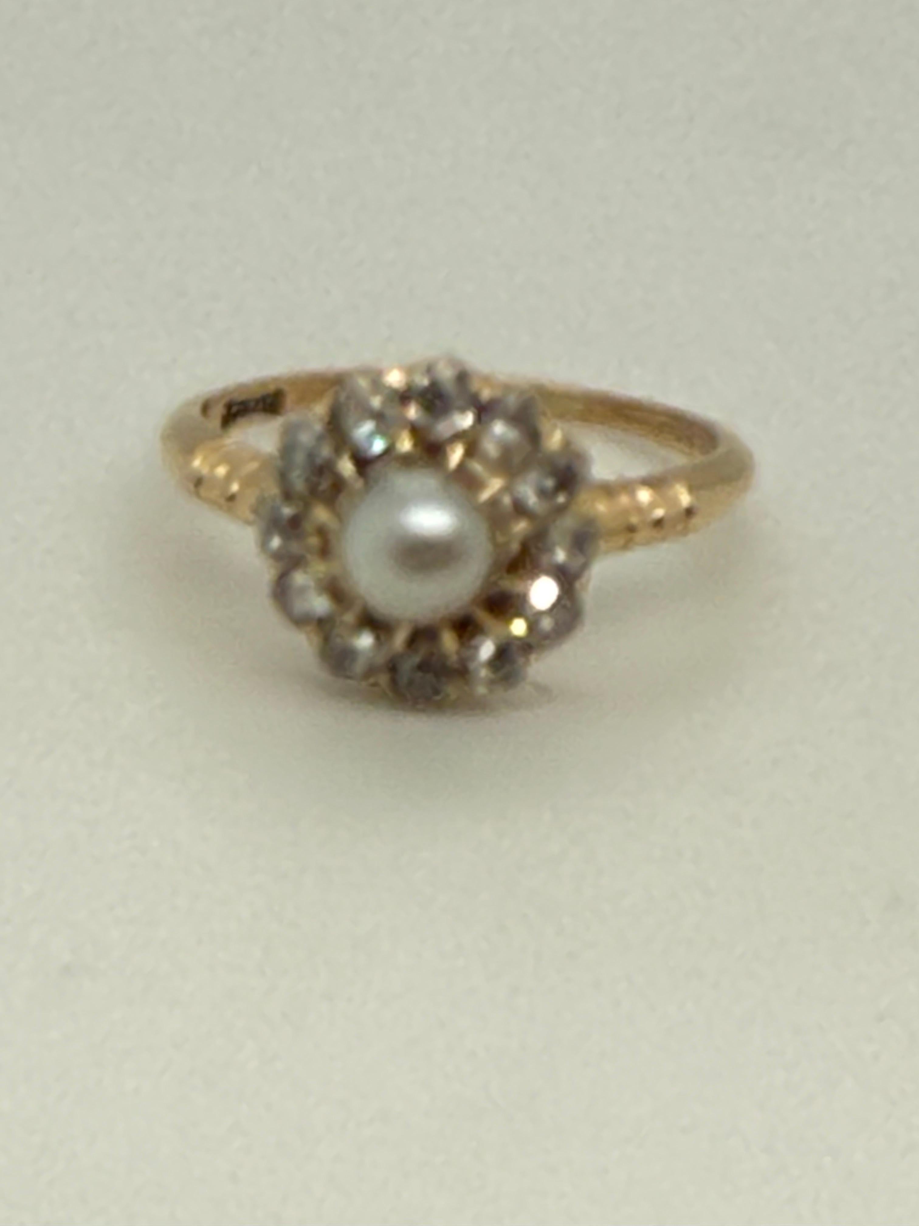 Victorian Natural Pearl and Old Cut Diamond Cluster Ring 18k Yellow Gold For Sale 9