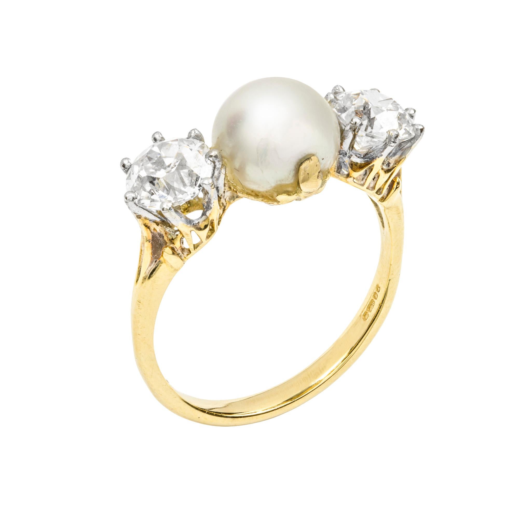 Victorian Natural Pearl Diamond Gold Ring In Excellent Condition In London, GB