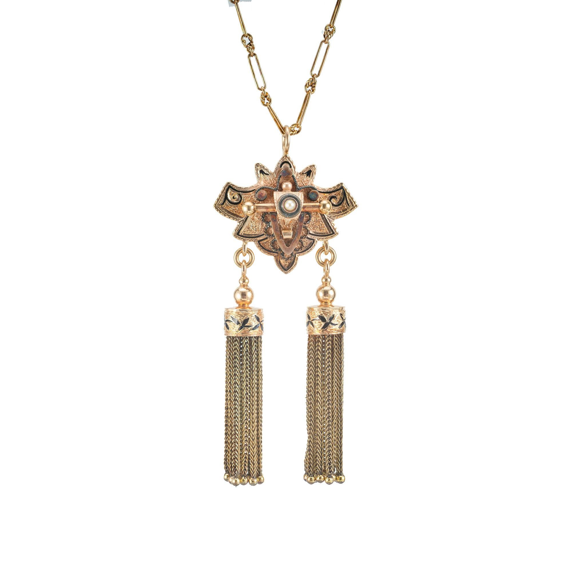 Viktorianische 1880-1890 Perle Rose Gold Quaste Anhänger Halskette. Handgefertigte Kette aus Roségold. Der Anhänger in der Mitte hatte früher eine Stelle, an der man eine Kette oder Perlen anbringen konnte. In der Mitte befindet sich eine