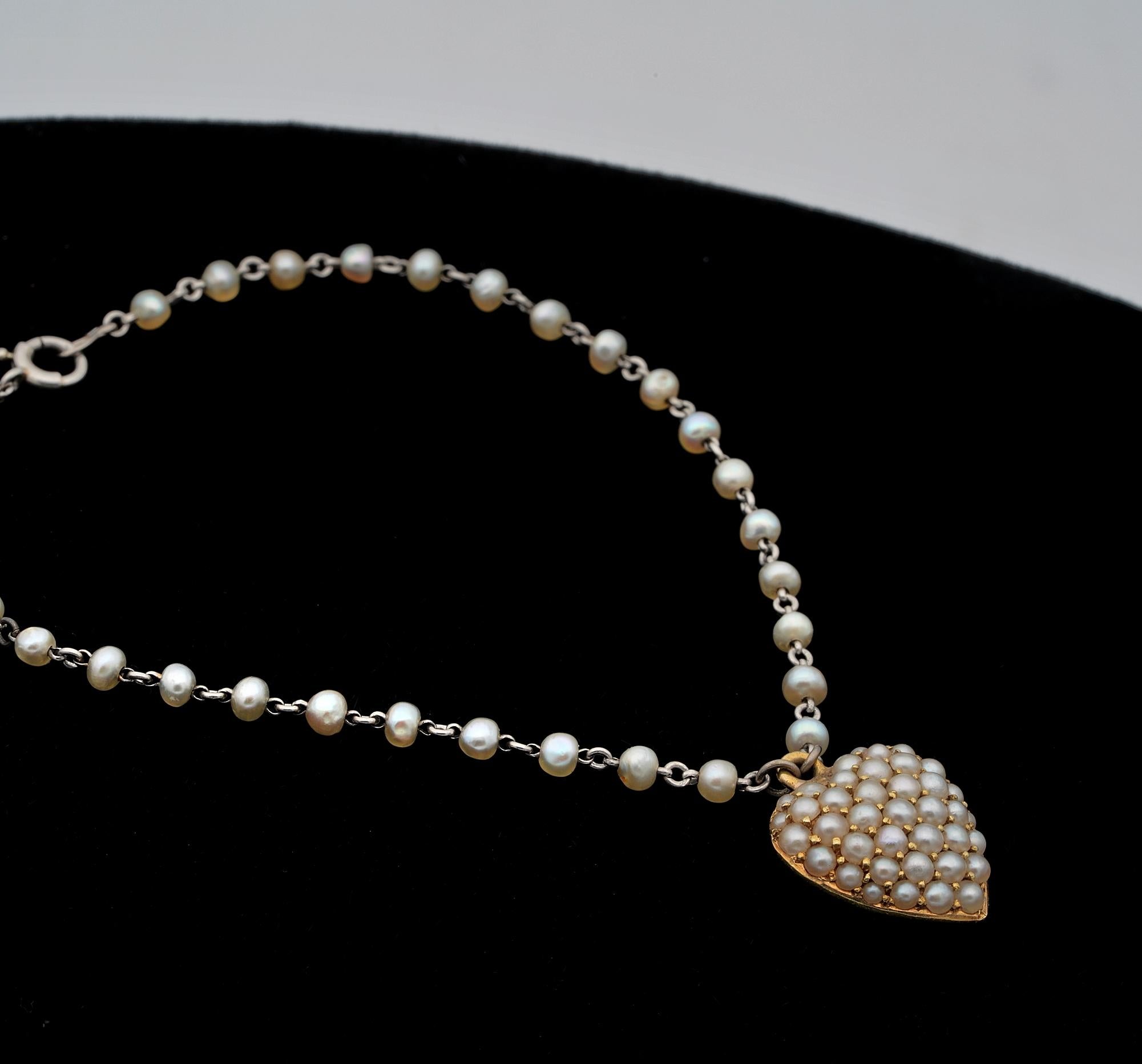 Victorian Natural Pearl Sweet Heart Bracelet 15 Ct Platinum Bracelet In Fair Condition For Sale In Napoli, IT