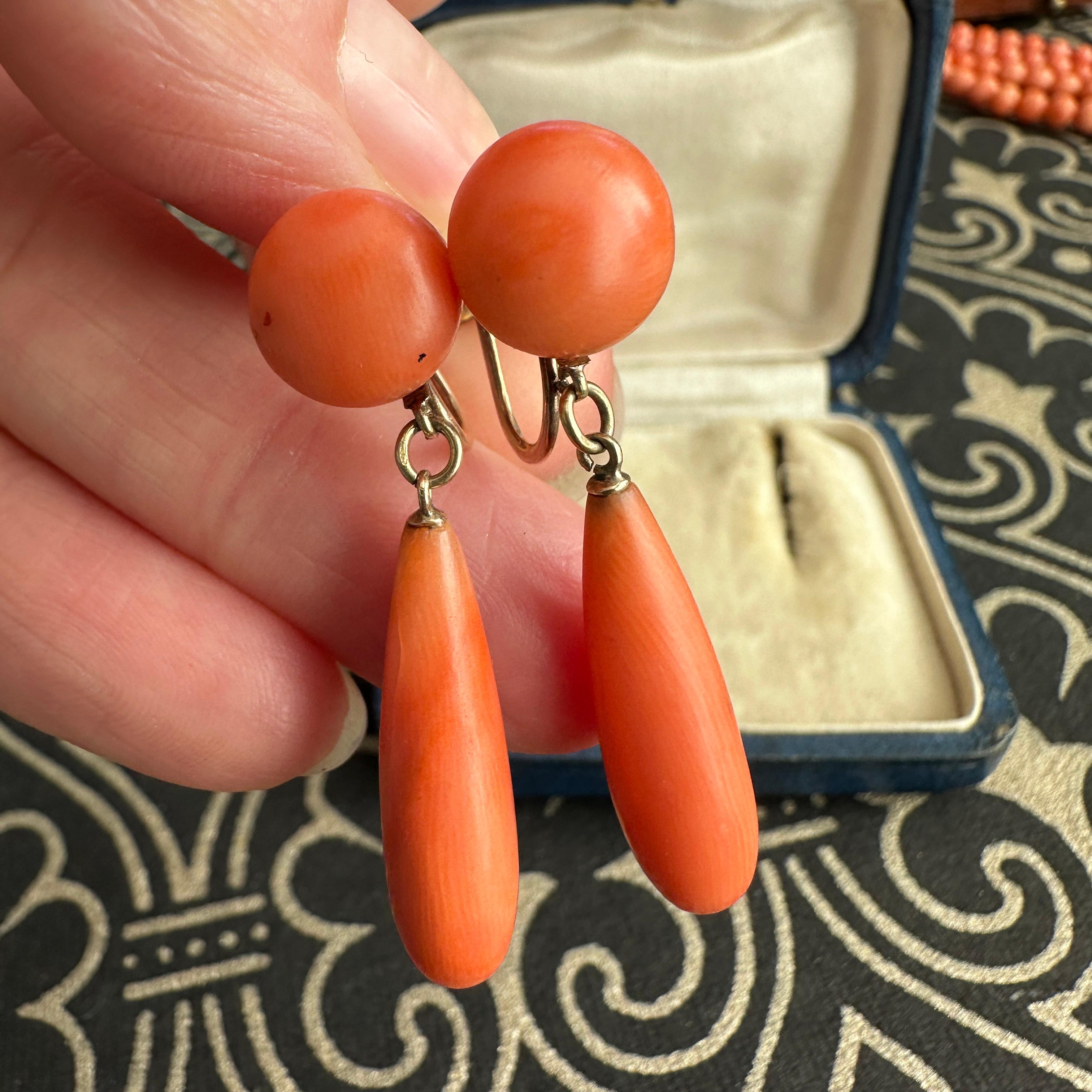 Details:
Sweet Victorian natural red coral drop earrings with Gold Filled twist backs. The coral is natural red coral, and the earrings dates back to the Victorian Era, 1880's. These earrings may be worn on either un-pierced or pierced ears. The top