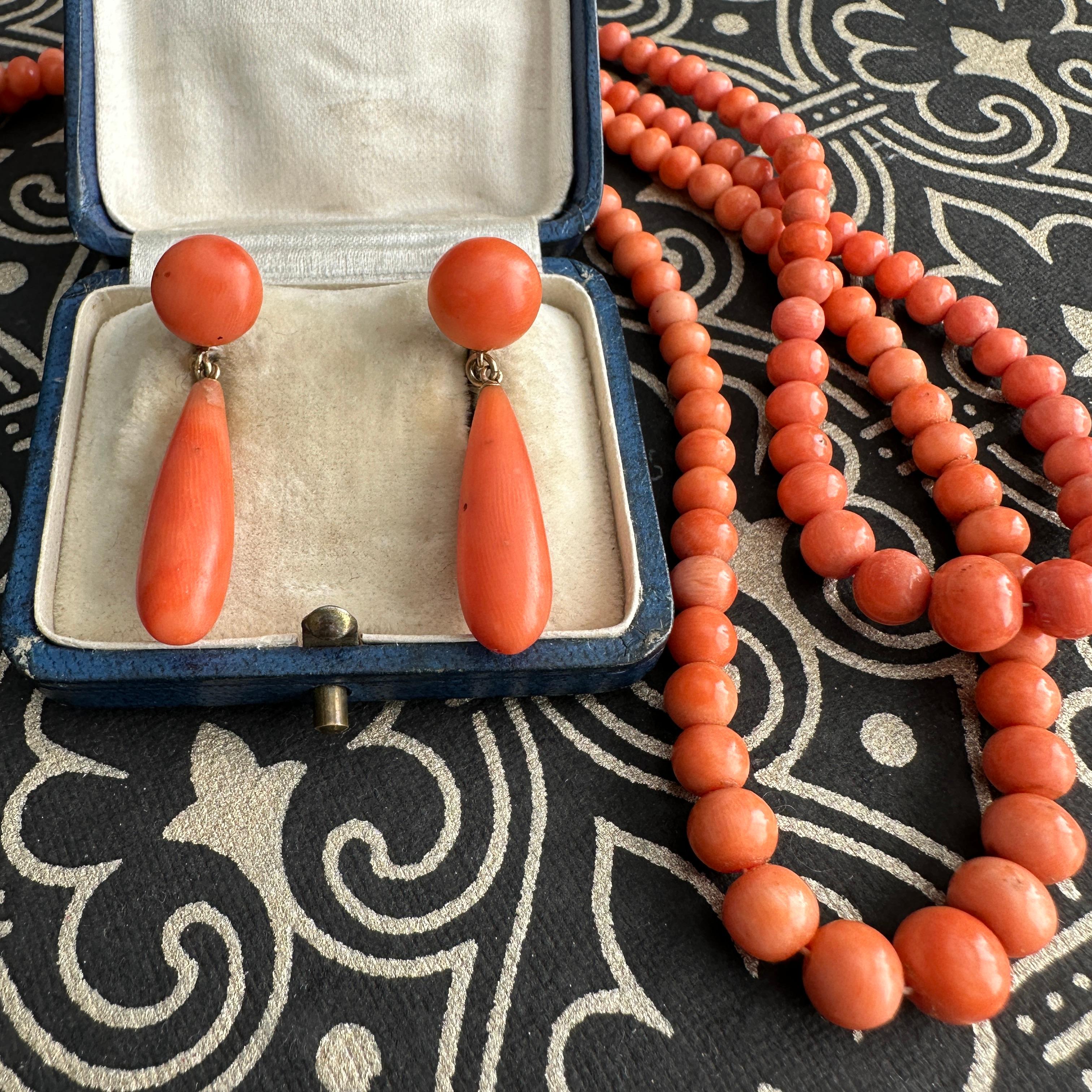 Women's Victorian Natural Red Coral Gold Filled Twist Back Earrings For Sale
