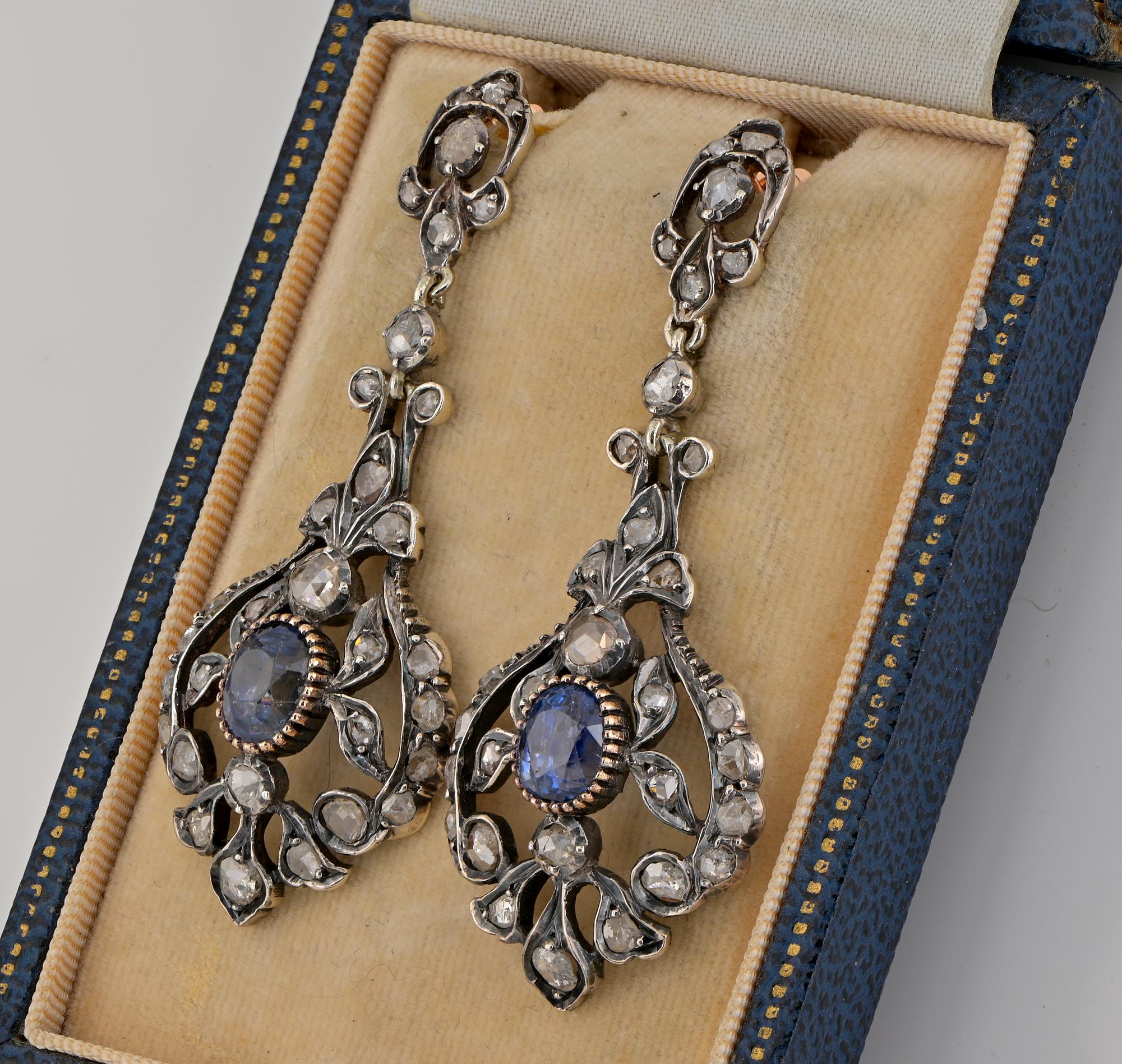 Boucles d'oreilles pendantes victoriennes en saphir naturel taillé en rose et diamants 18 KT/argent Pour femmes en vente