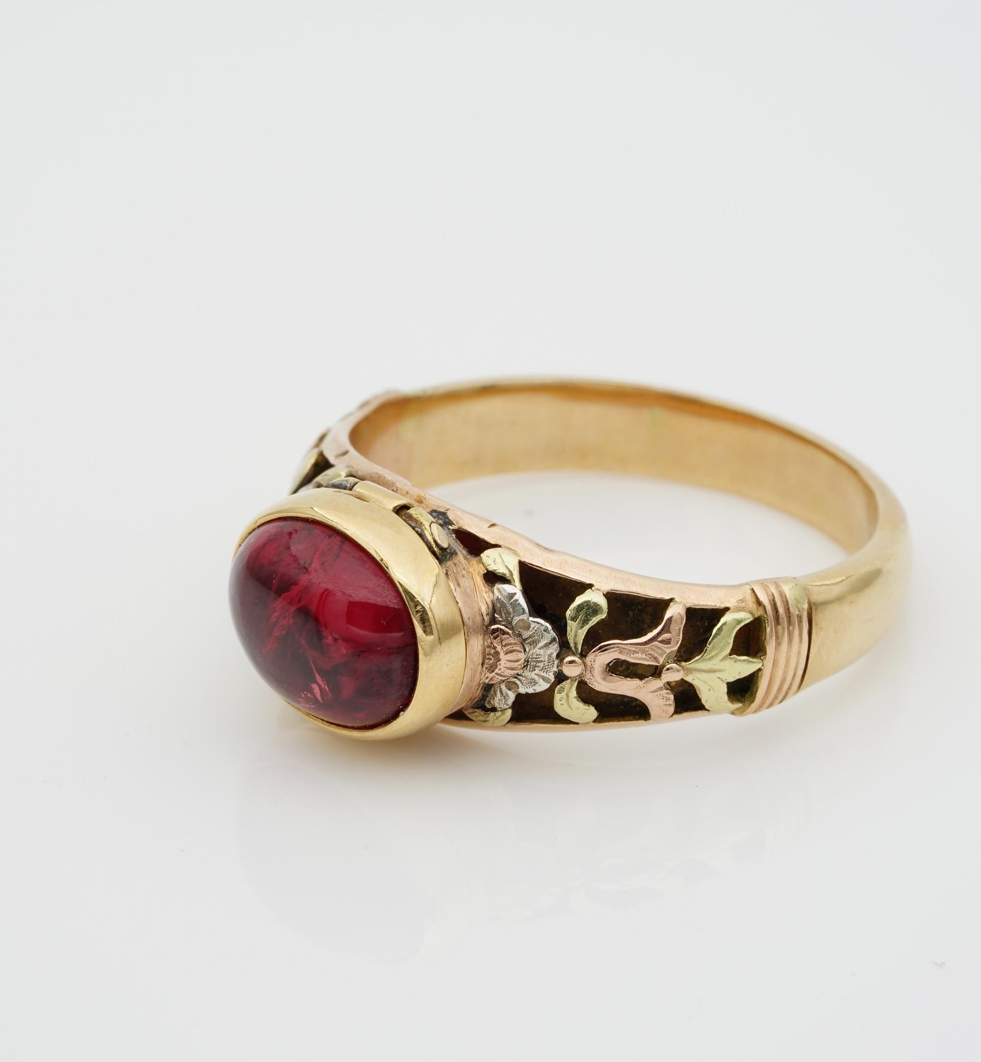 Victorian Natural Untreated Red Spinel Rare Secret Locket Ring For Sale 2