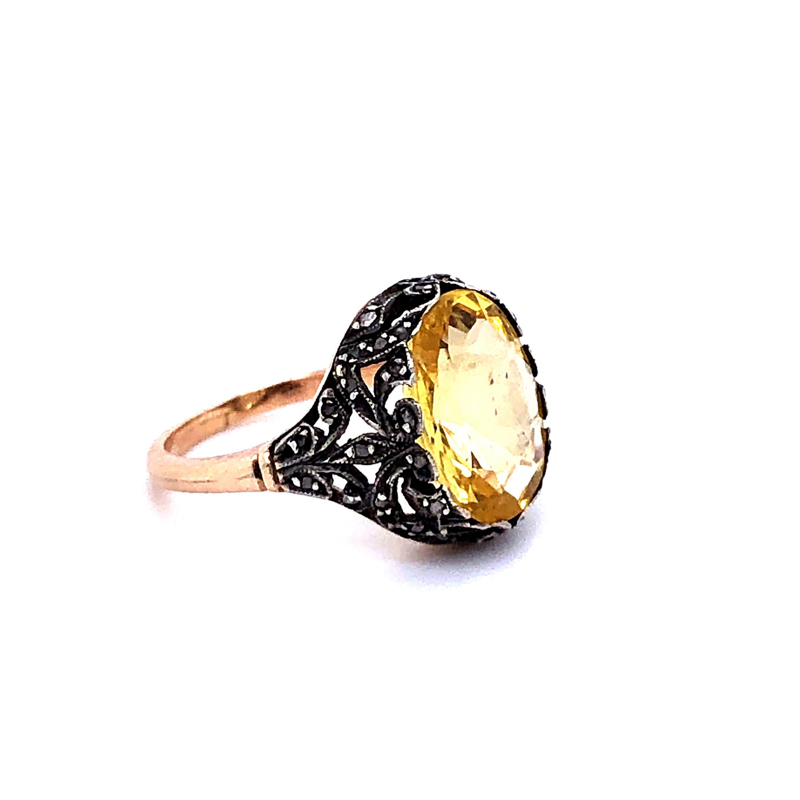 Viktorianischer Ring mit natürlichem gelbem Saphir (Ovalschliff) im Angebot