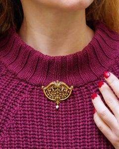 Victorian neogothic 18k solid gold convertible brooch with natural pearl