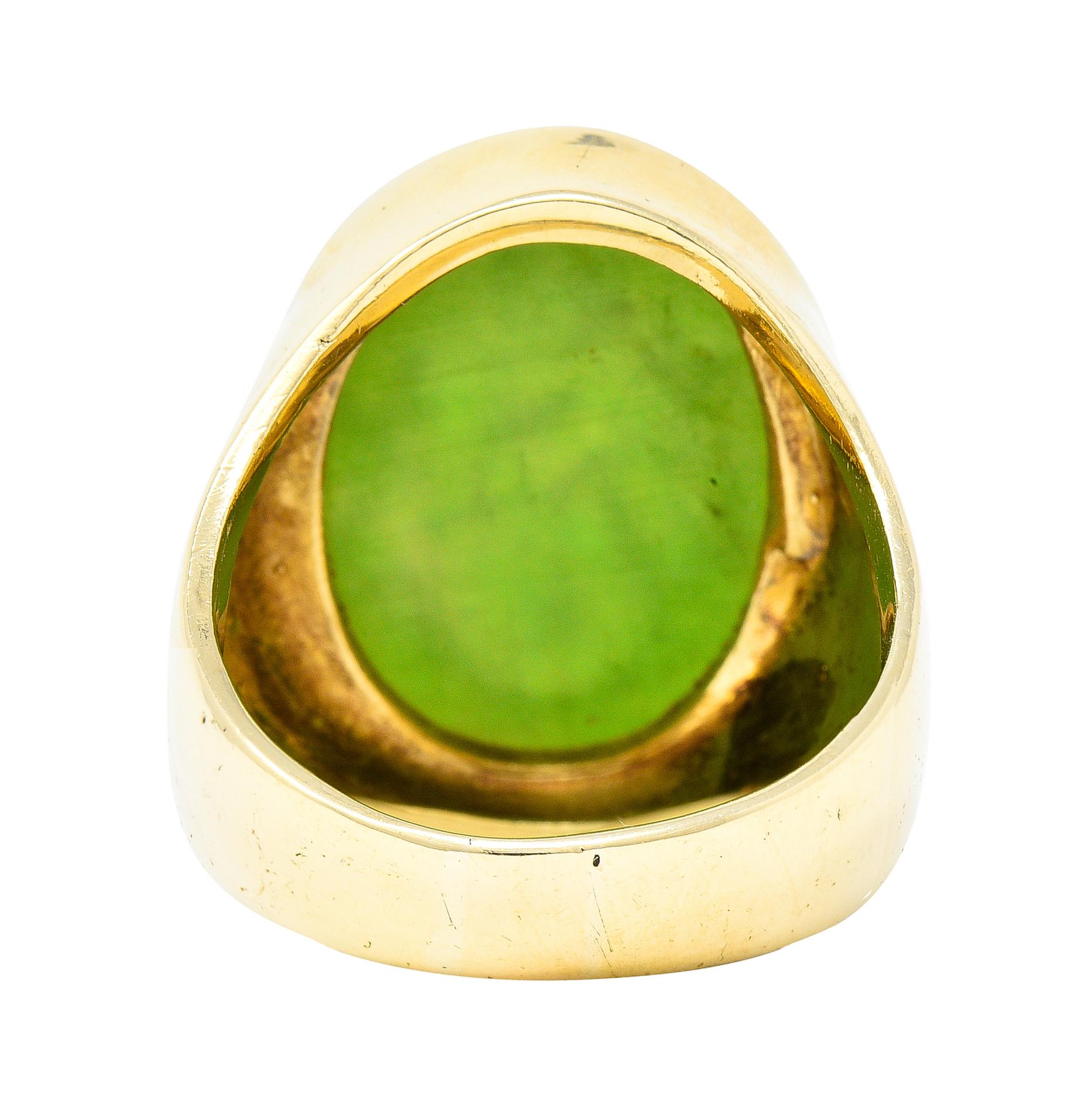 Victorian Nephrite Jade 14 Karat Yellow Gold Celtic Thistle Crest Carved Ring In Excellent Condition In Philadelphia, PA