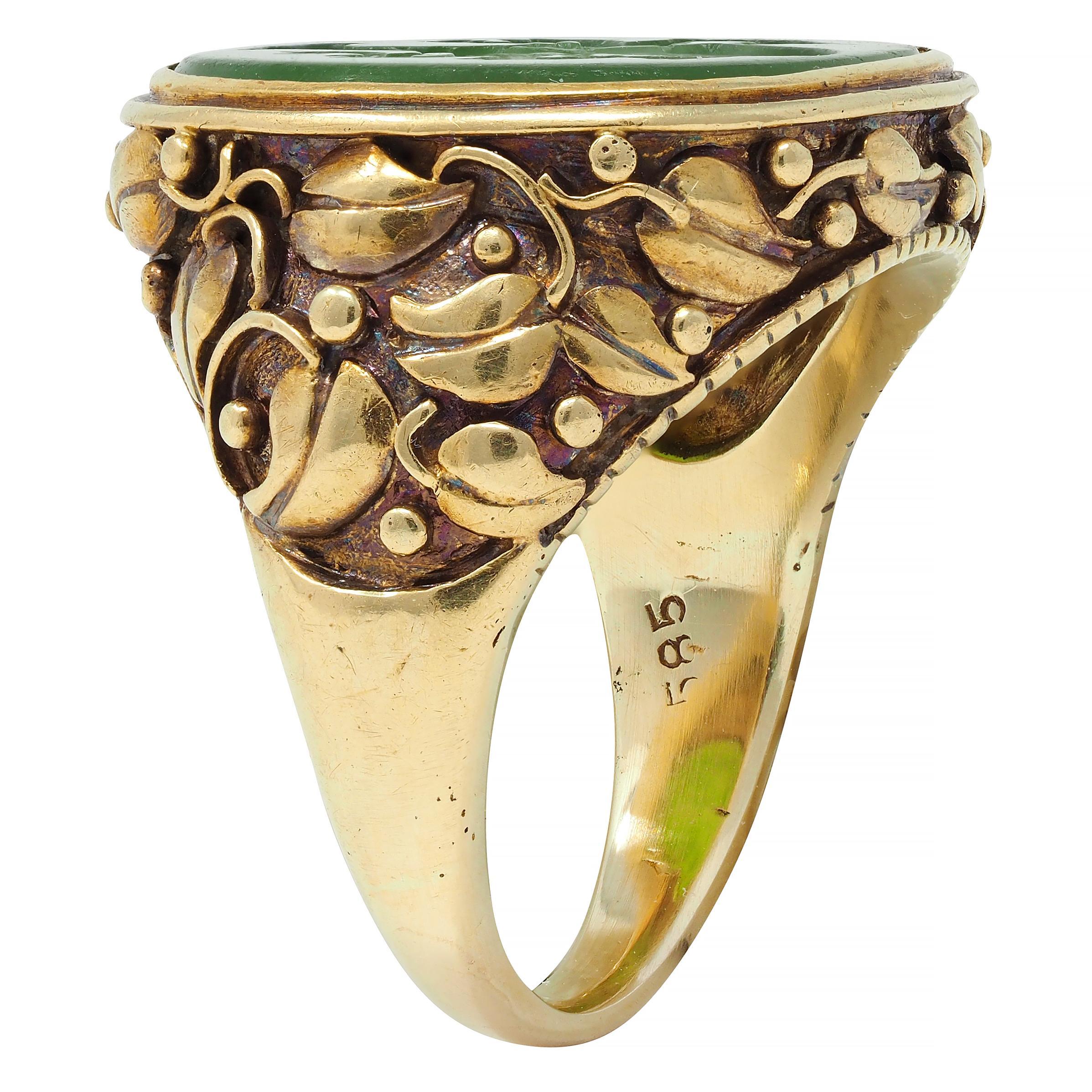 Victorian Nephrite Jade 14 Karat Yellow Gold Heraldry Intaglio Ivy Signet Ring 6
