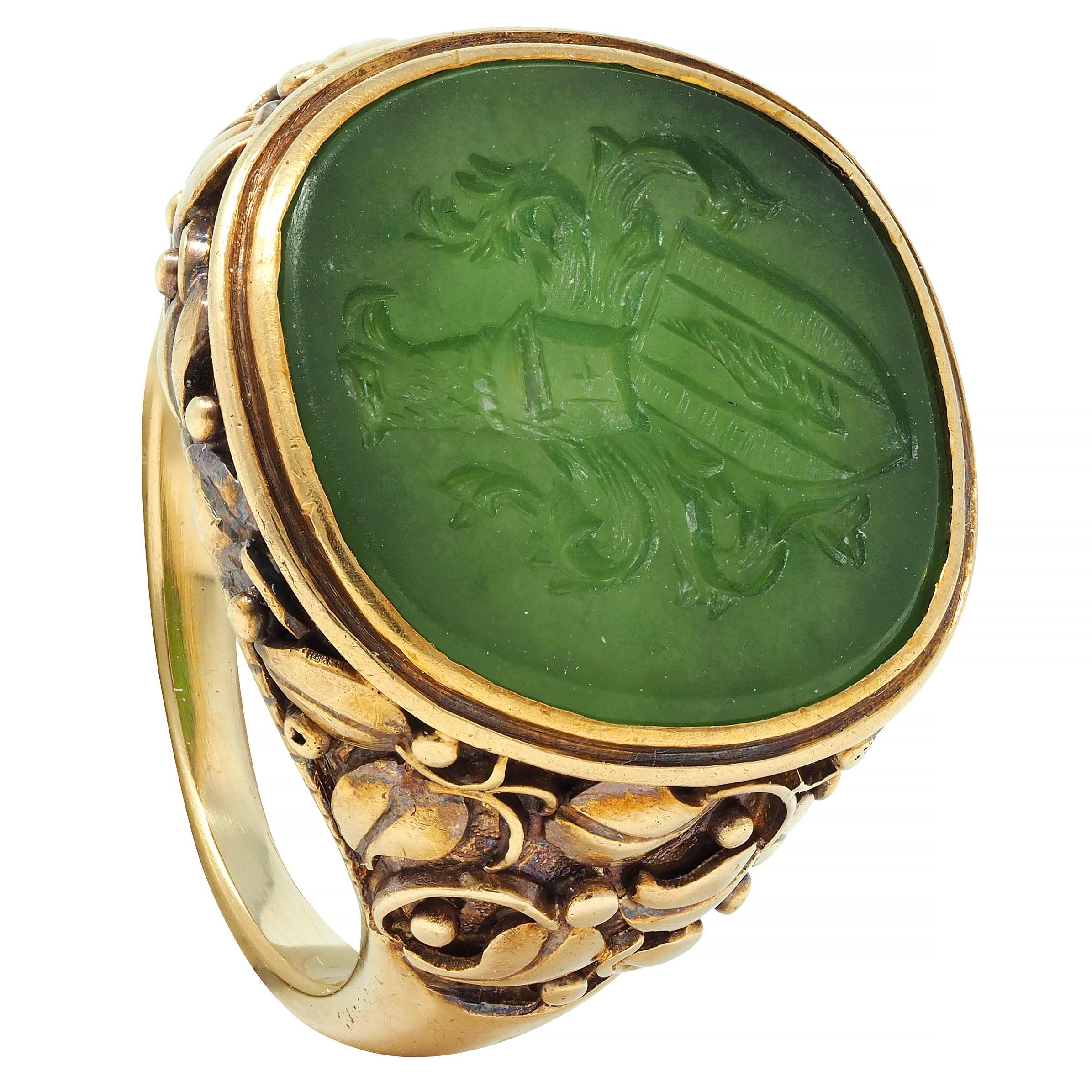 Victorian Nephrite Jade 14 Karat Yellow Gold Heraldry Intaglio Ivy Signet Ring 7