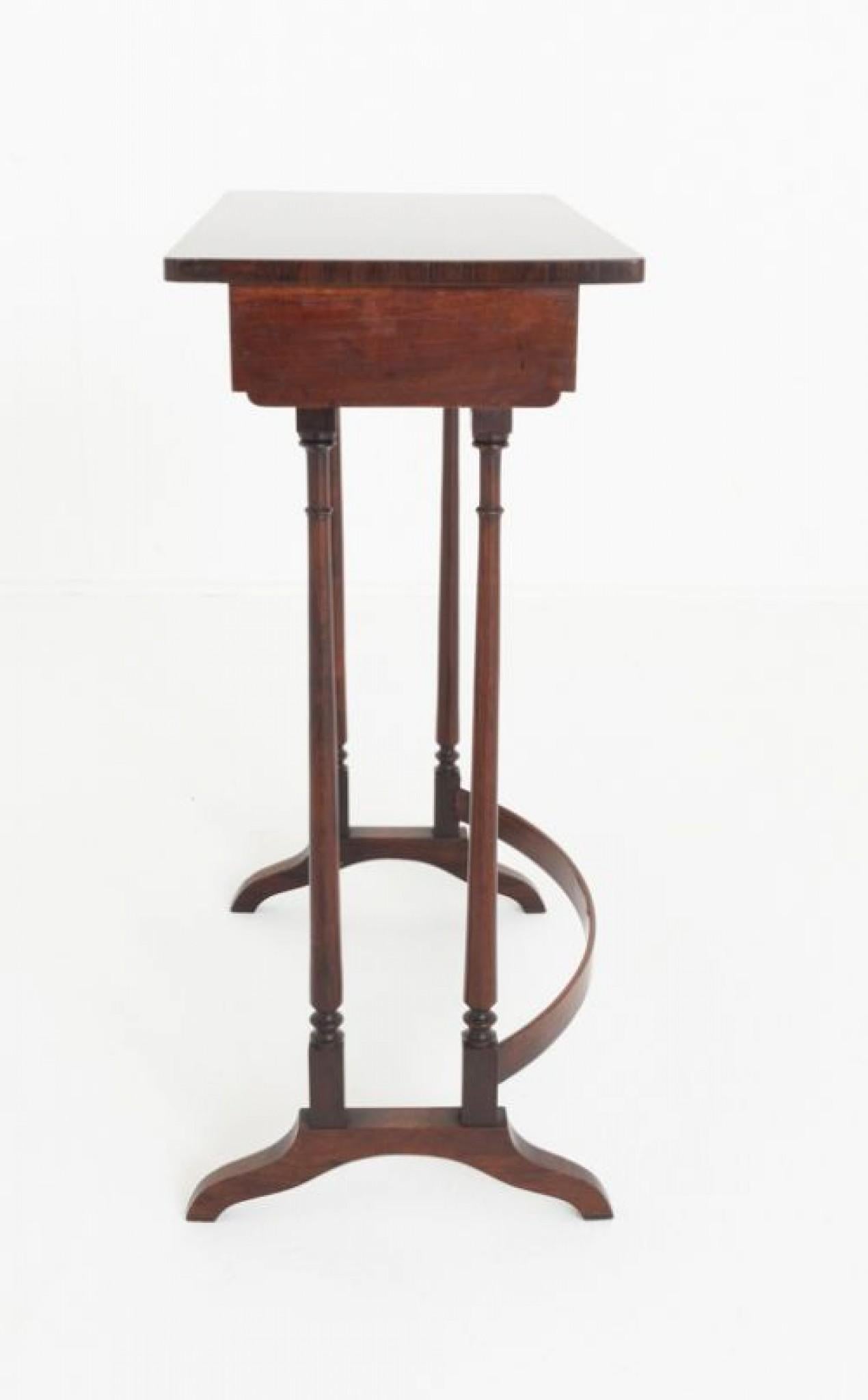 Victorian Nest of Tables Trio Circa 1860 In Good Condition For Sale In Potters Bar, GB