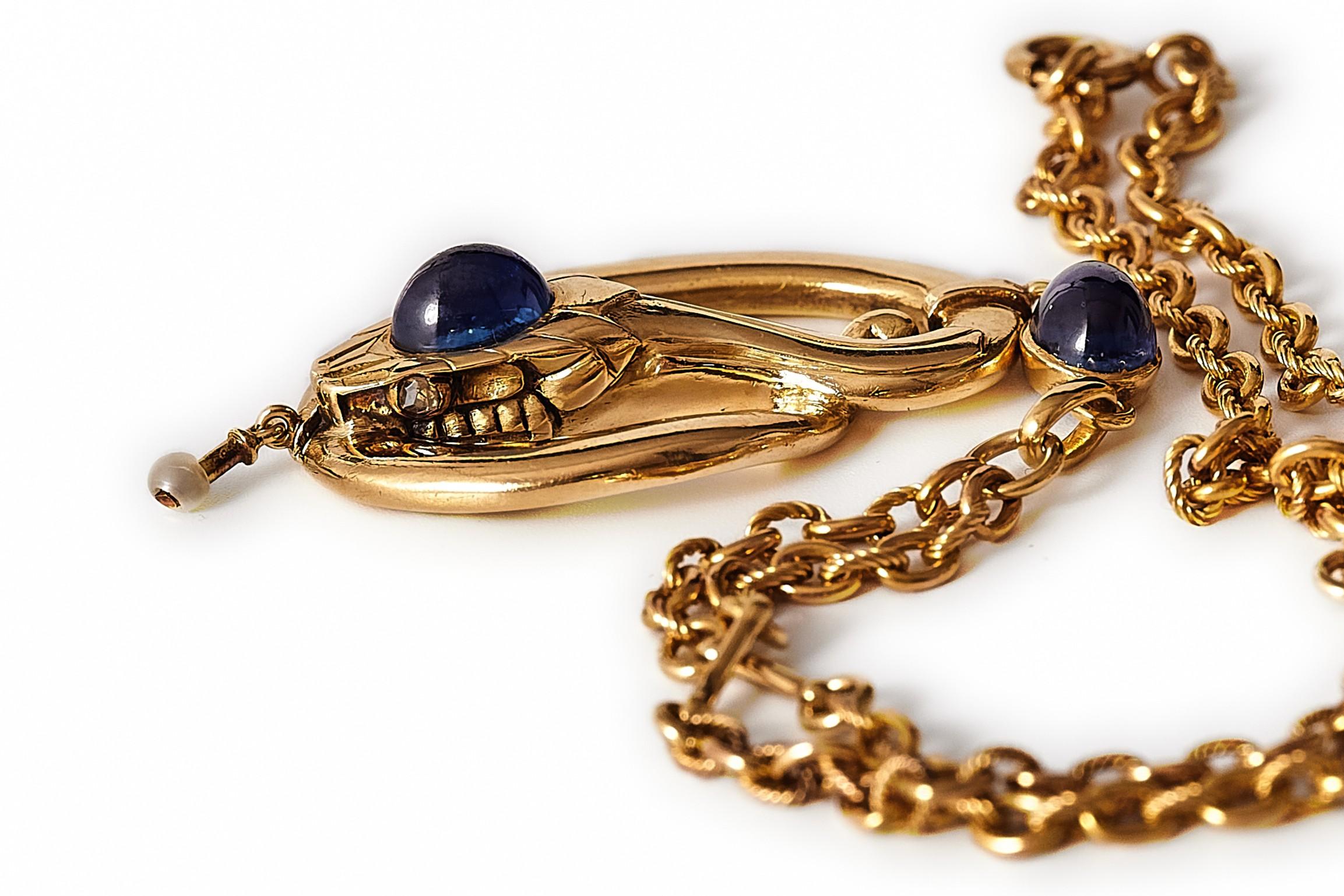 Collana a serpente con zaffiro senza calore, circa 1890. In condizioni buone in vendita a Malmö, Skåne län