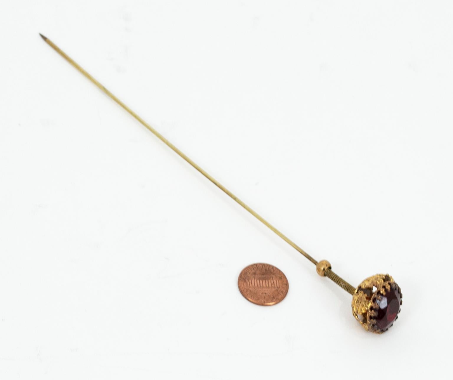 Women's Victorian Nouveau Gold Fill Trembler Hat Pin w Garnet Molded Glass Flower, 1900s For Sale