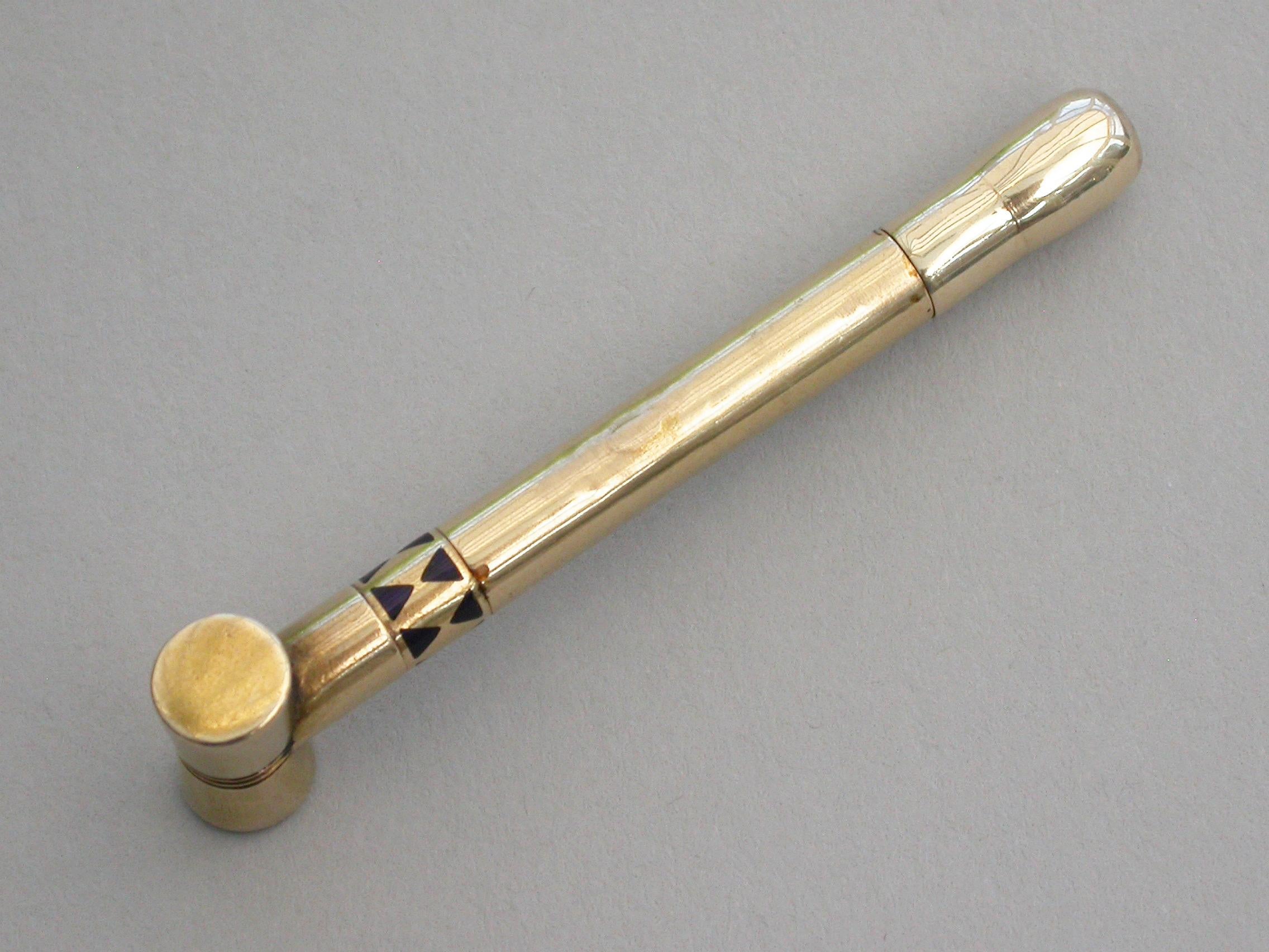 Victorian Novelty 16-Carat Gold and Enamel Croquet Mallet Propelling Pencil In Good Condition For Sale In Sittingbourne, Kent