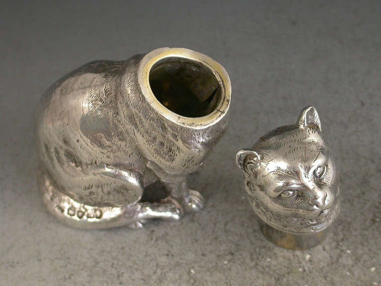 Victorian Novelty Antique Cast Silver Cat Pepper, by E H Stockwell, London, 1876 For Sale 2