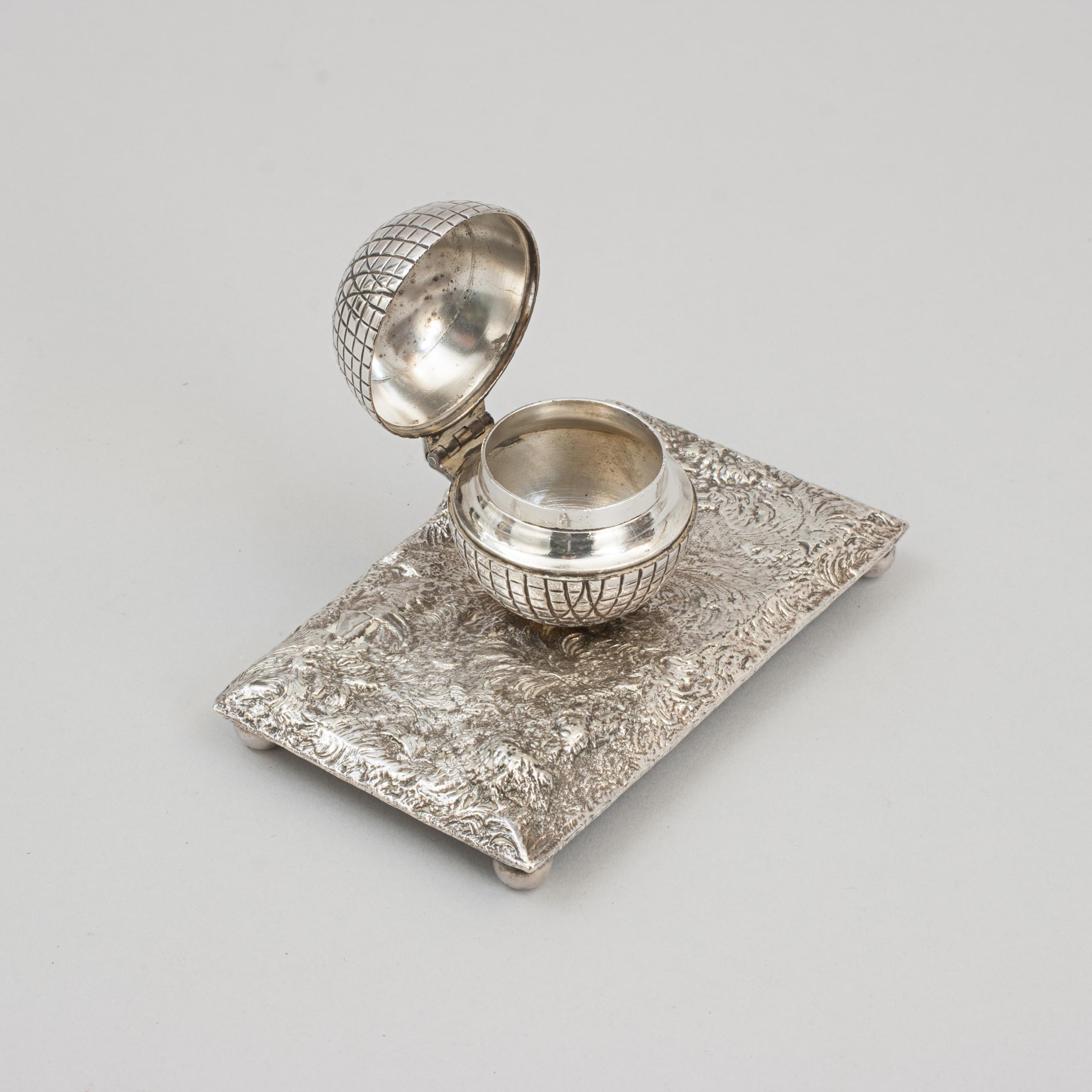 Victorian Novelty Golf Inkwell, Silver Plated In Good Condition For Sale In Oxfordshire, GB