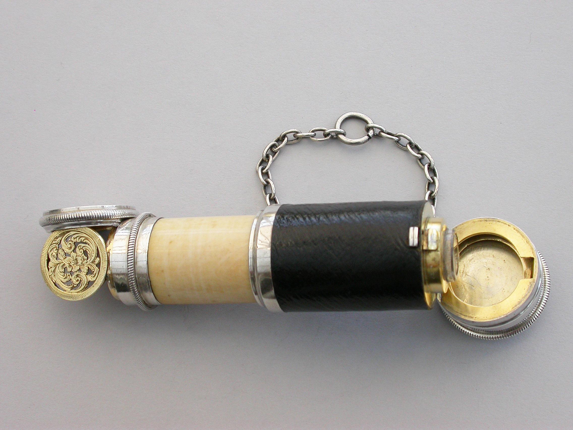 Victorian Novelty Silver Combined Scent Bottle Vinaigrette as a Telescope Kittie For Sale 10