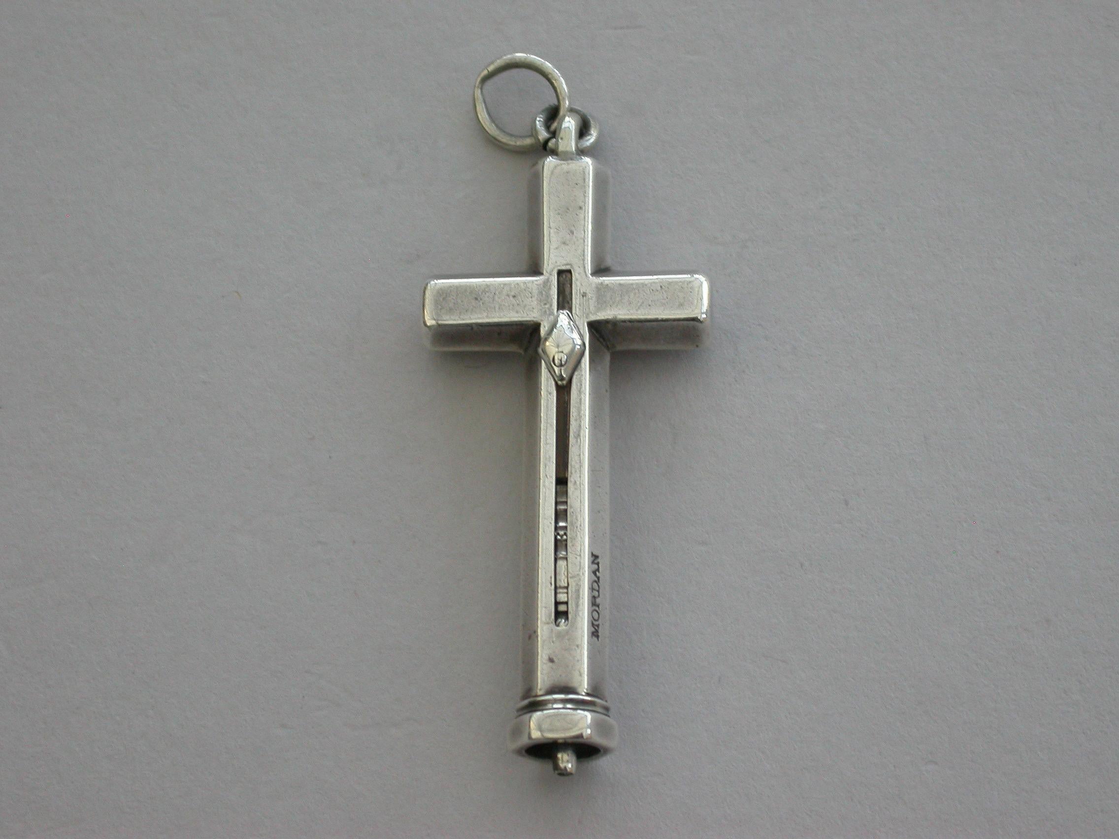 Victorian Novelty Silver Crucifix Propelling Pencil, Early Registered Design In Good Condition For Sale In Sittingbourne, Kent
