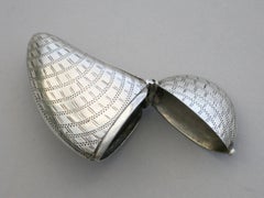 Victorian Novelty Silver Mussel Shell Vesta Case by Hillard & Thomason, 1881