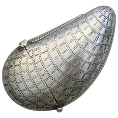 Victorian Novelty Silver Mussel Shell Vesta Case by Hillard & Thomason, 1881