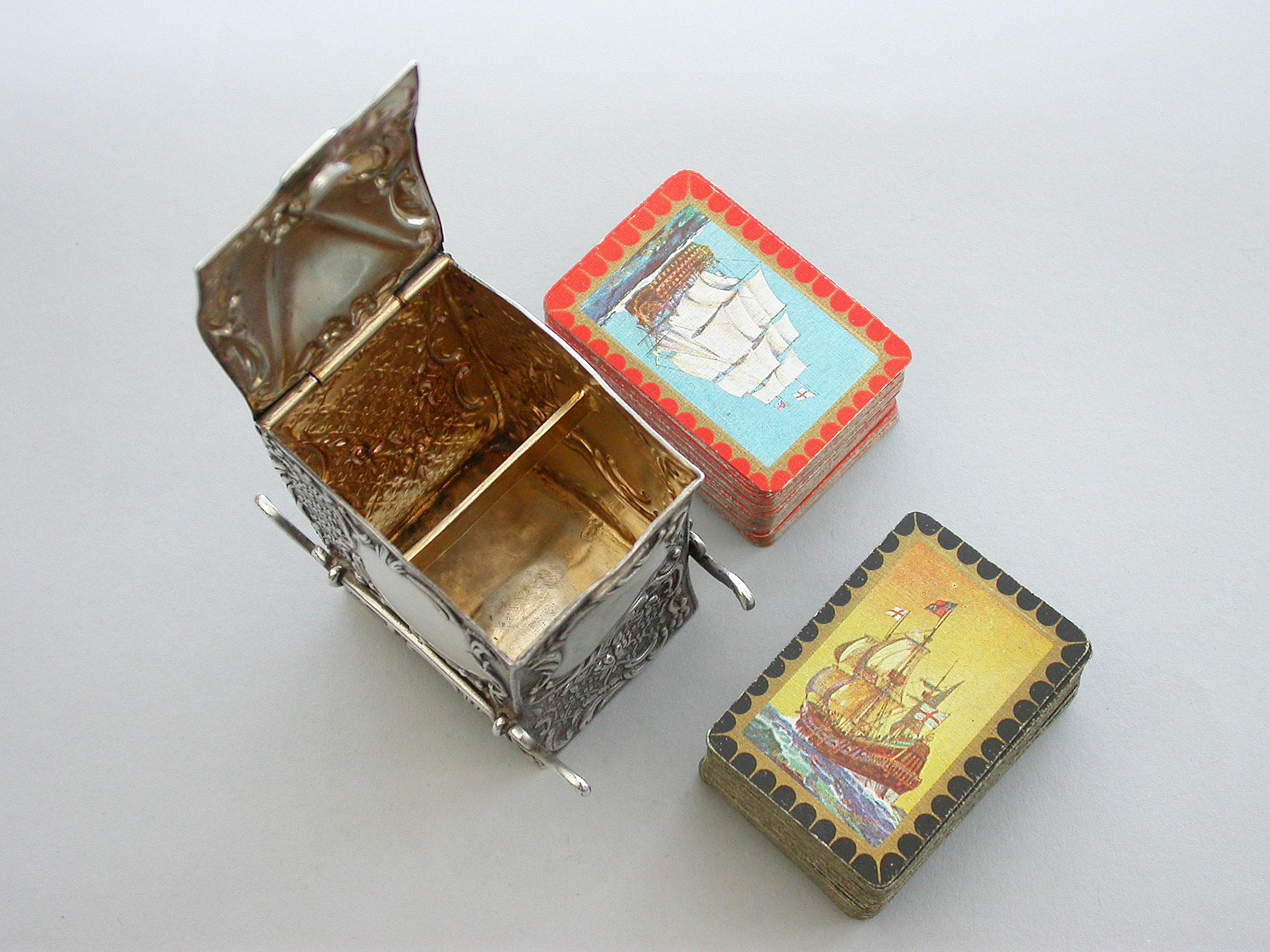 Victorian Novelty Silver Sedan Chair Twin Pack Playing Card Box, S Jacob, 1900 For Sale 3
