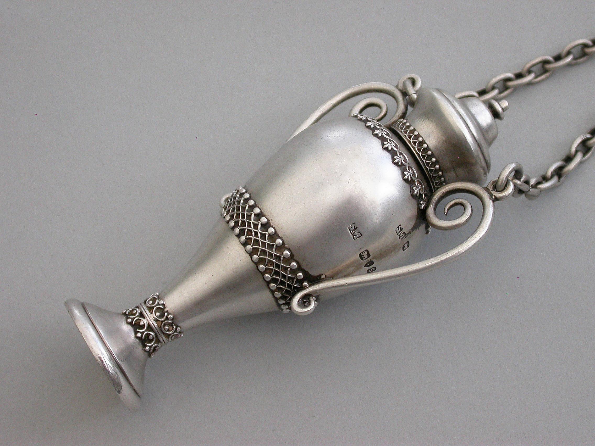 Victorian Novelty Silver Vase Shaped Scent Bottle by Sampson Mordan & Co. 1873 In Good Condition For Sale In Sittingbourne, Kent