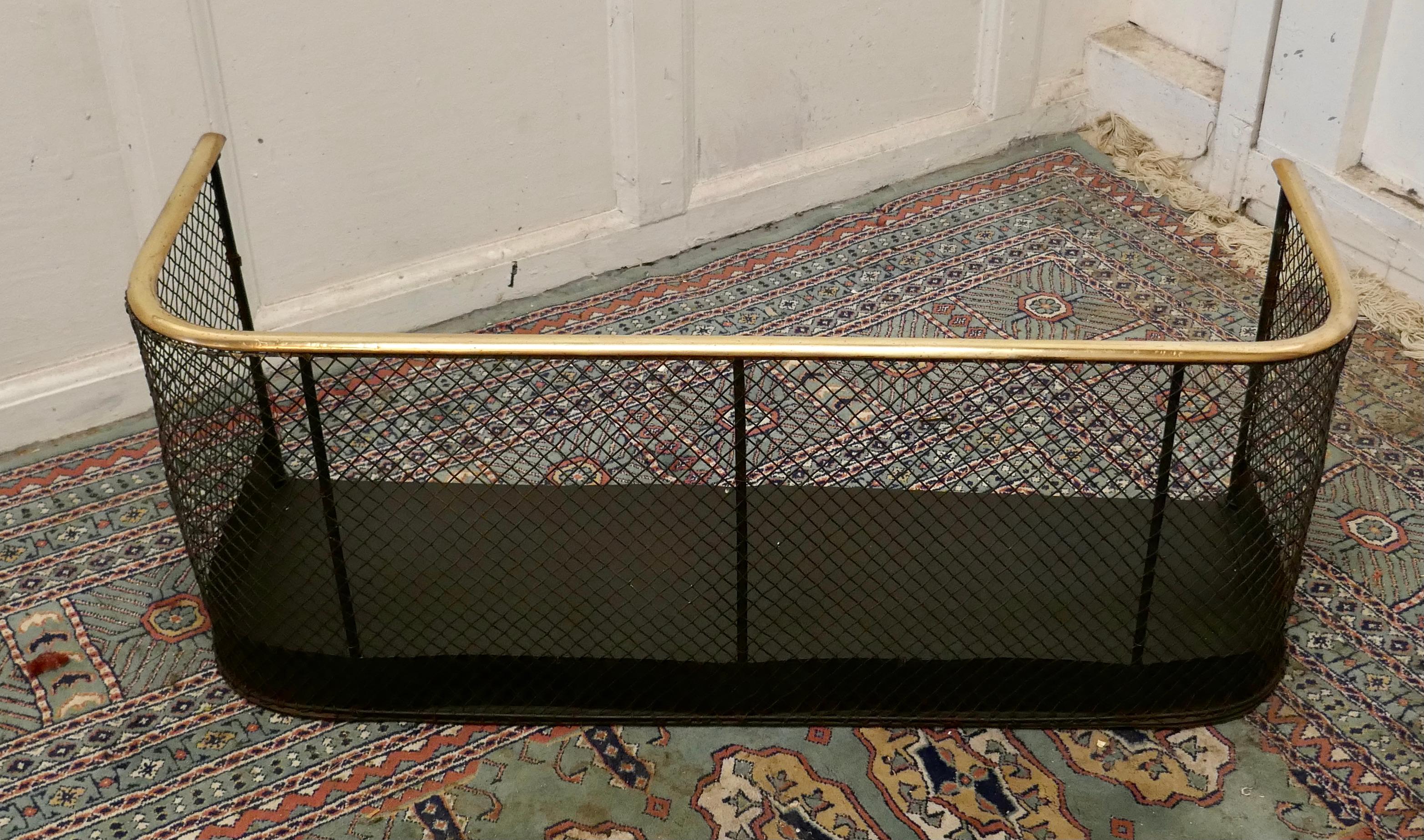 Victorian Nursery Fire Guard or Club Fender In Good Condition In Godshill, Isle of Wight