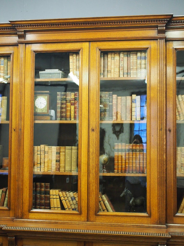 Victorian Oak 4 Door Breakfront Bookcase For Sale at 1stdibs