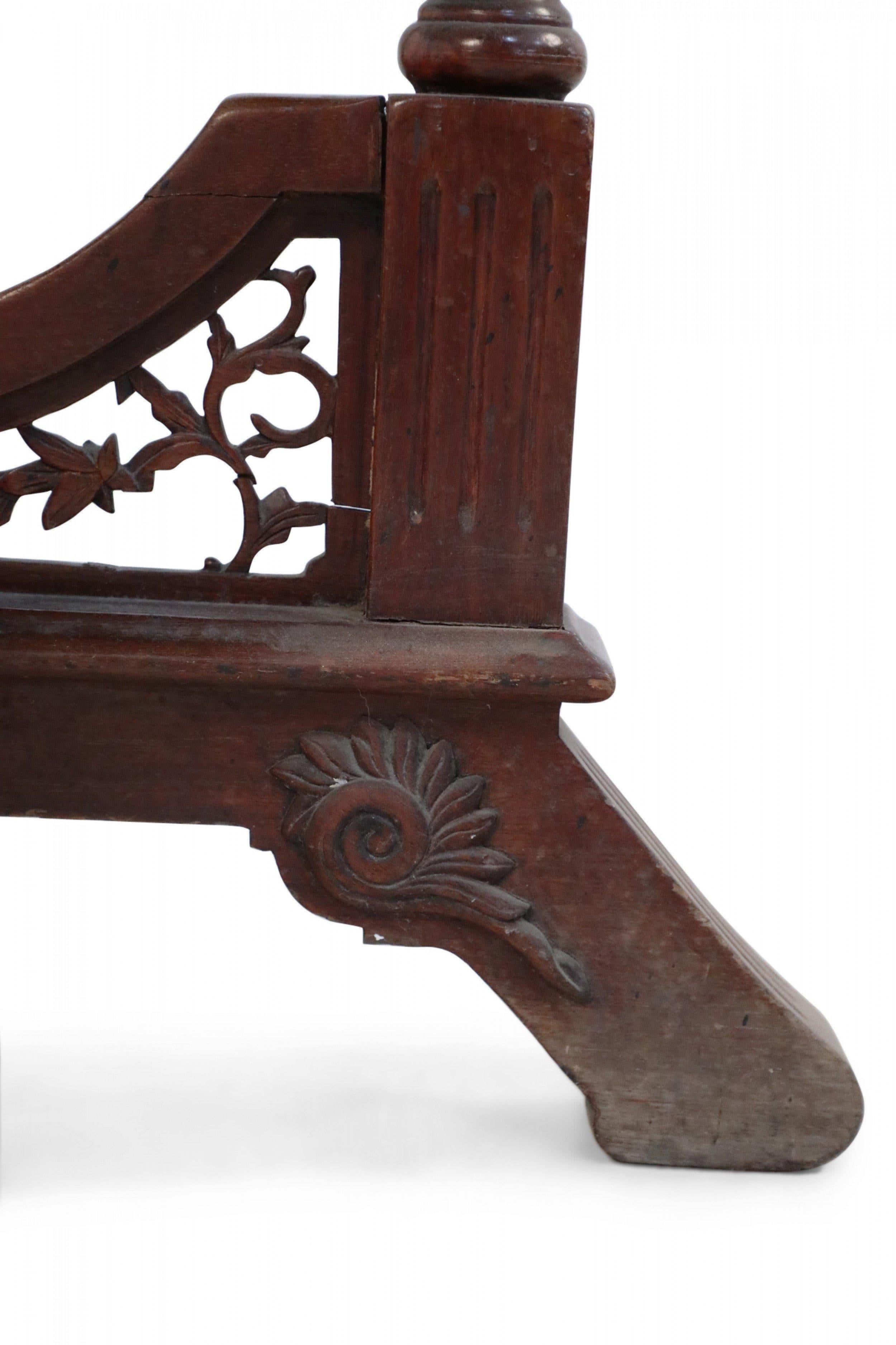 Victorian Oak and Chinese Porcelain Inlay Center Table For Sale 9