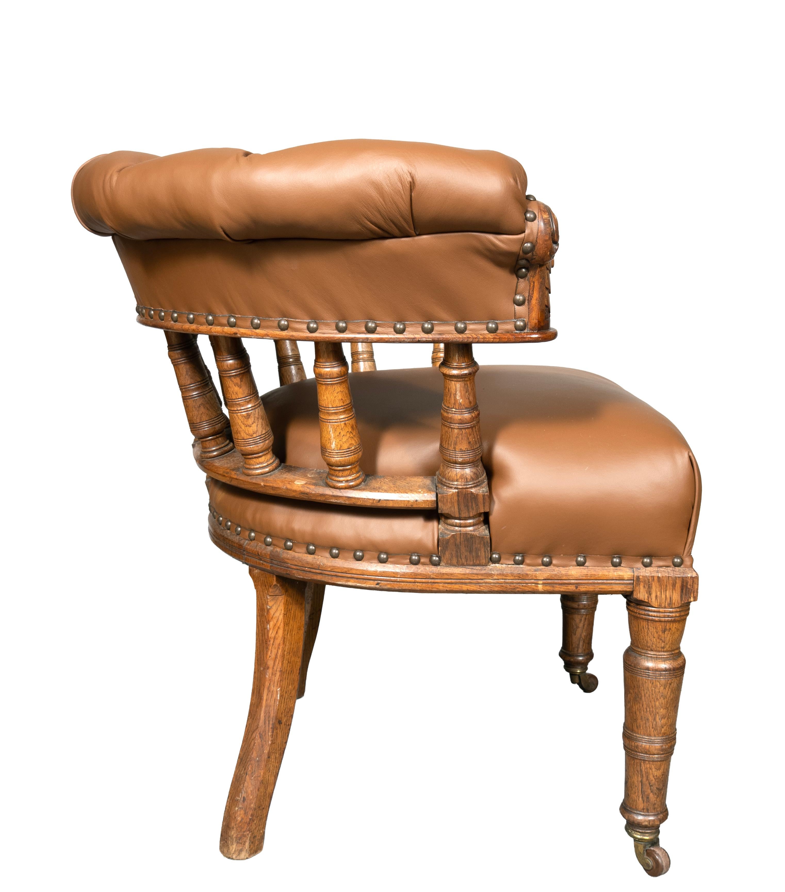 Vittoriano Sedia da scrivania vittoriana in Oak e pelle in vendita