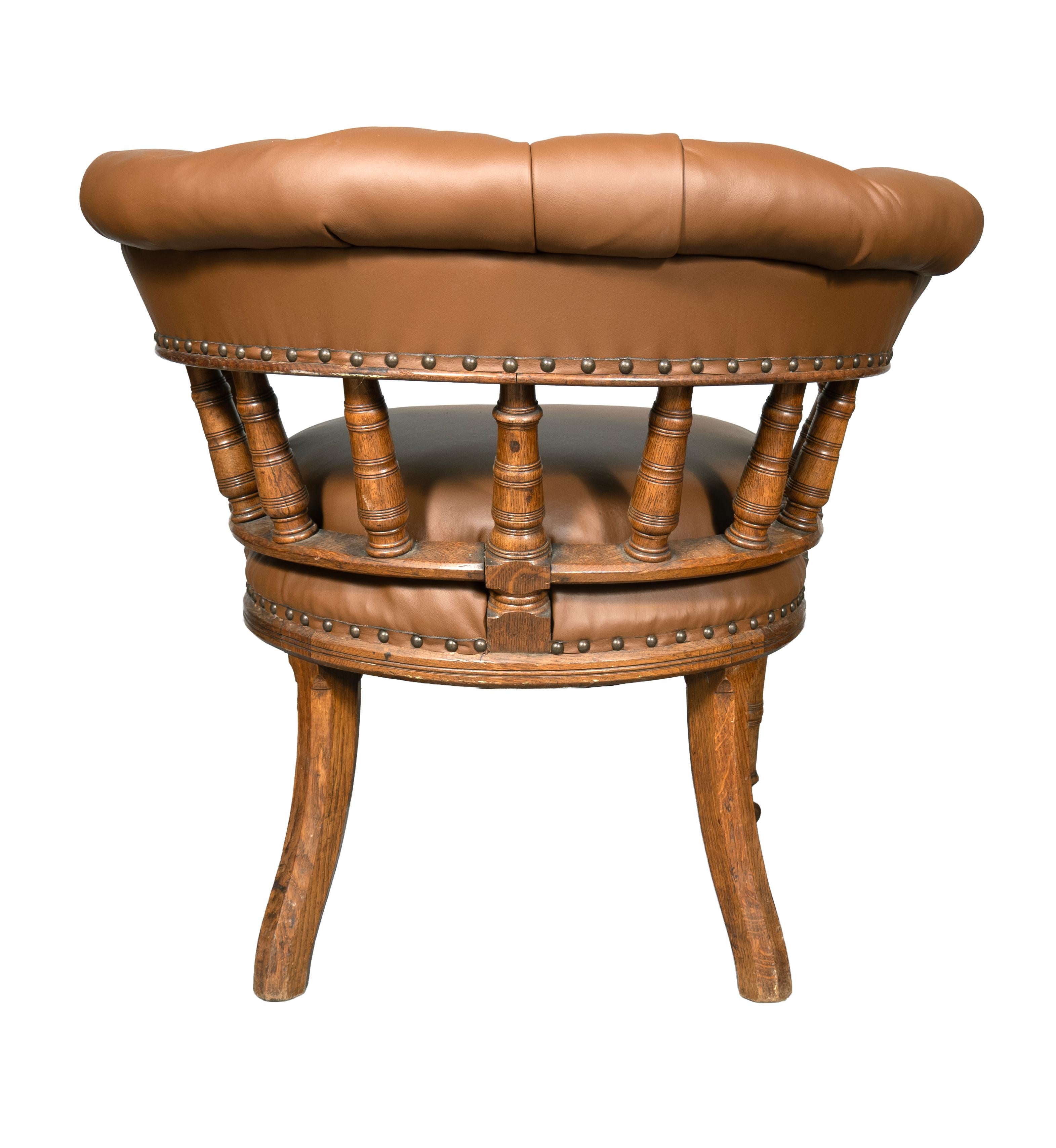 Inglese Sedia da scrivania vittoriana in Oak e pelle in vendita