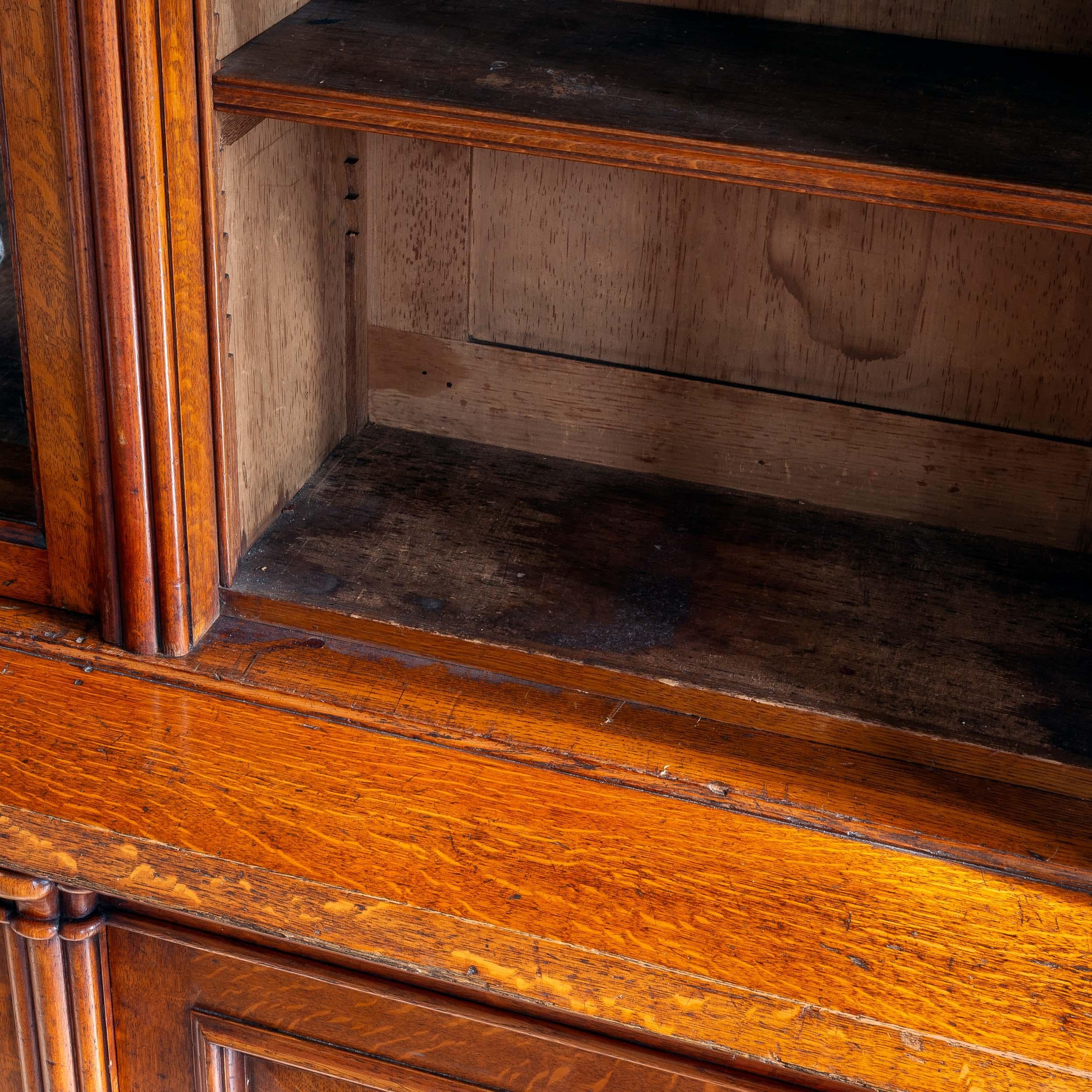 Quercia Libreria vittoriana in Oak in vendita