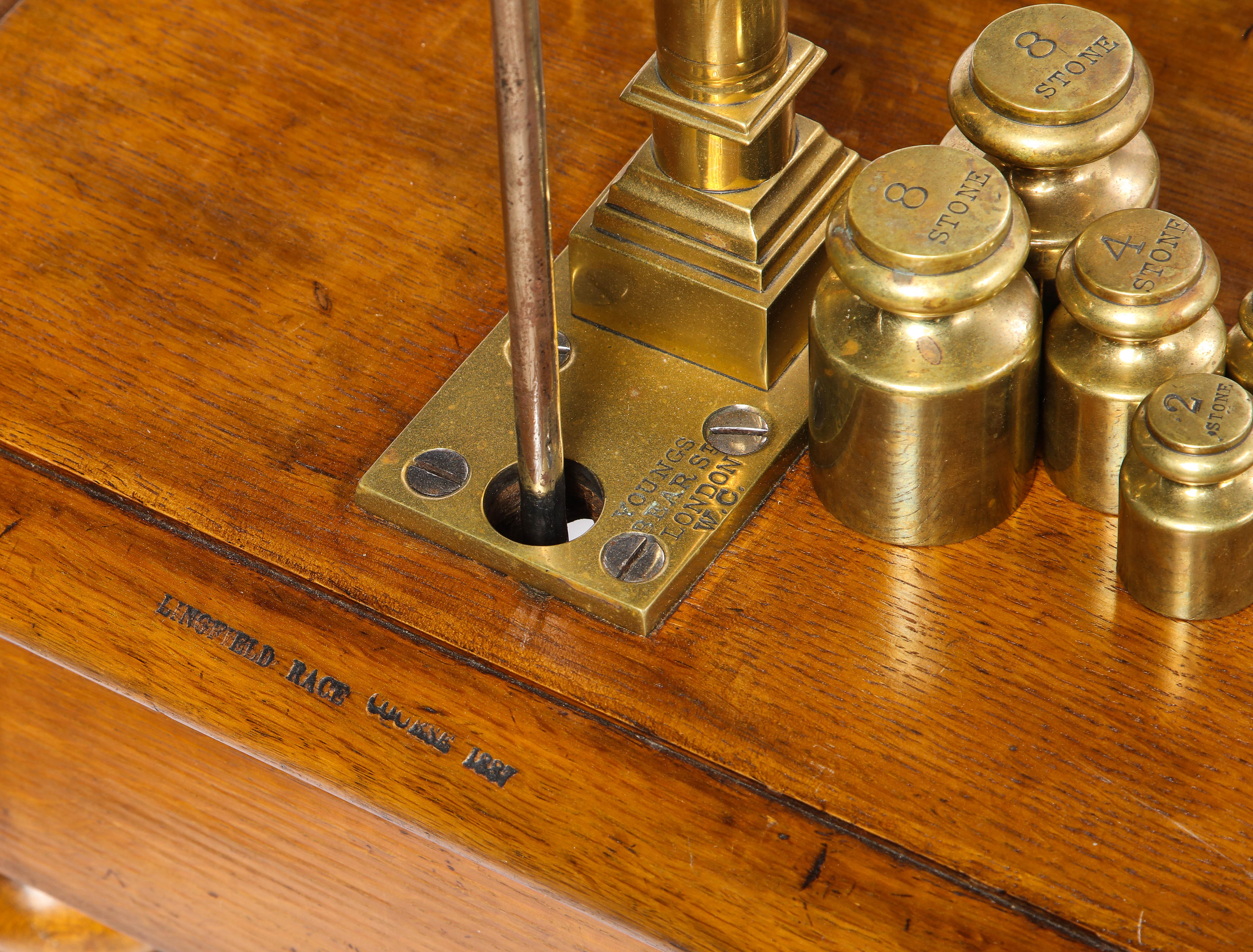 Victorian Oak, Brass and Leather-Upholstered Jockey Scale, Late 19th Century 6