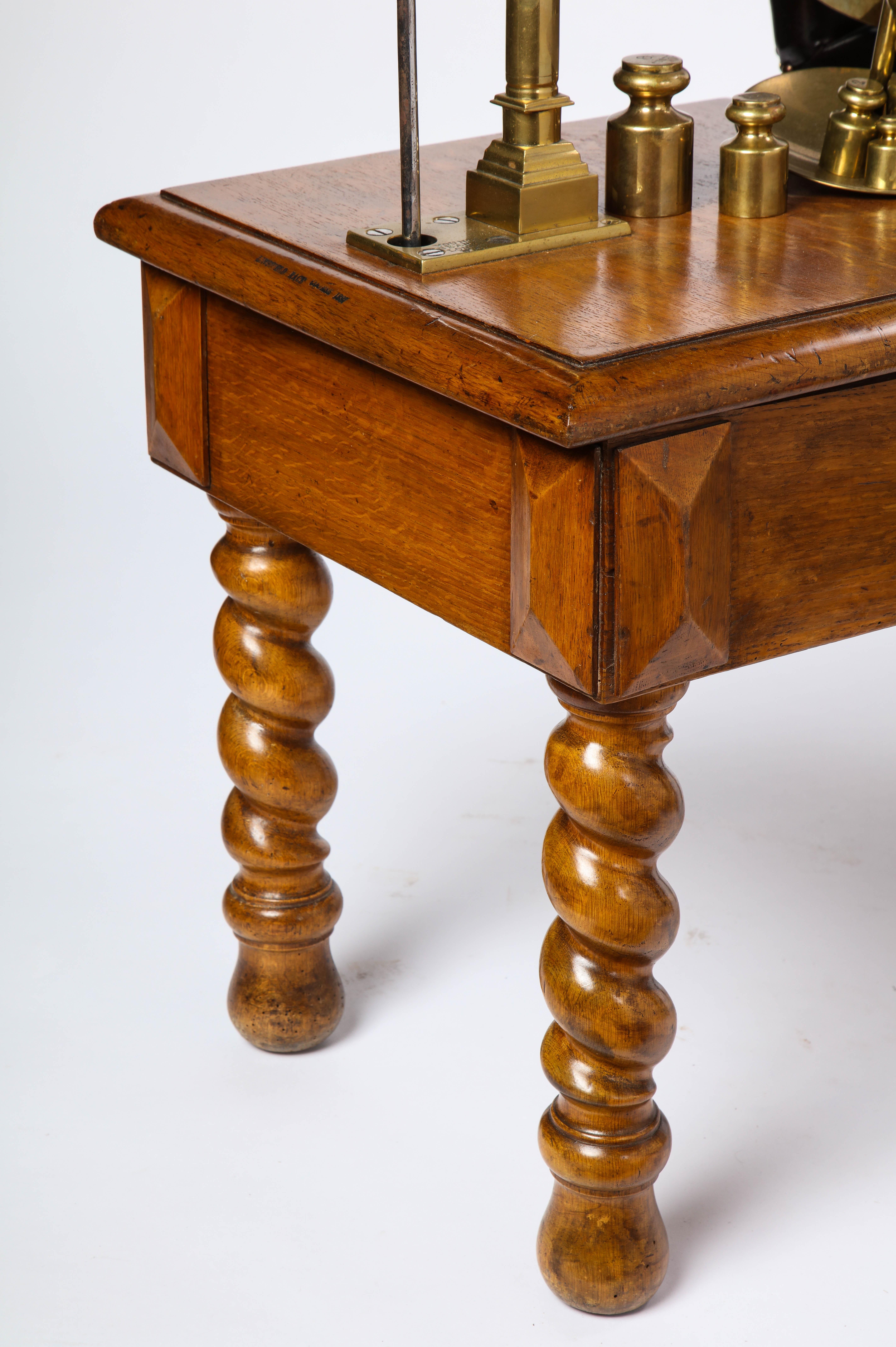 Victorian Oak, Brass and Leather-Upholstered Jockey Scale, Late 19th Century 1