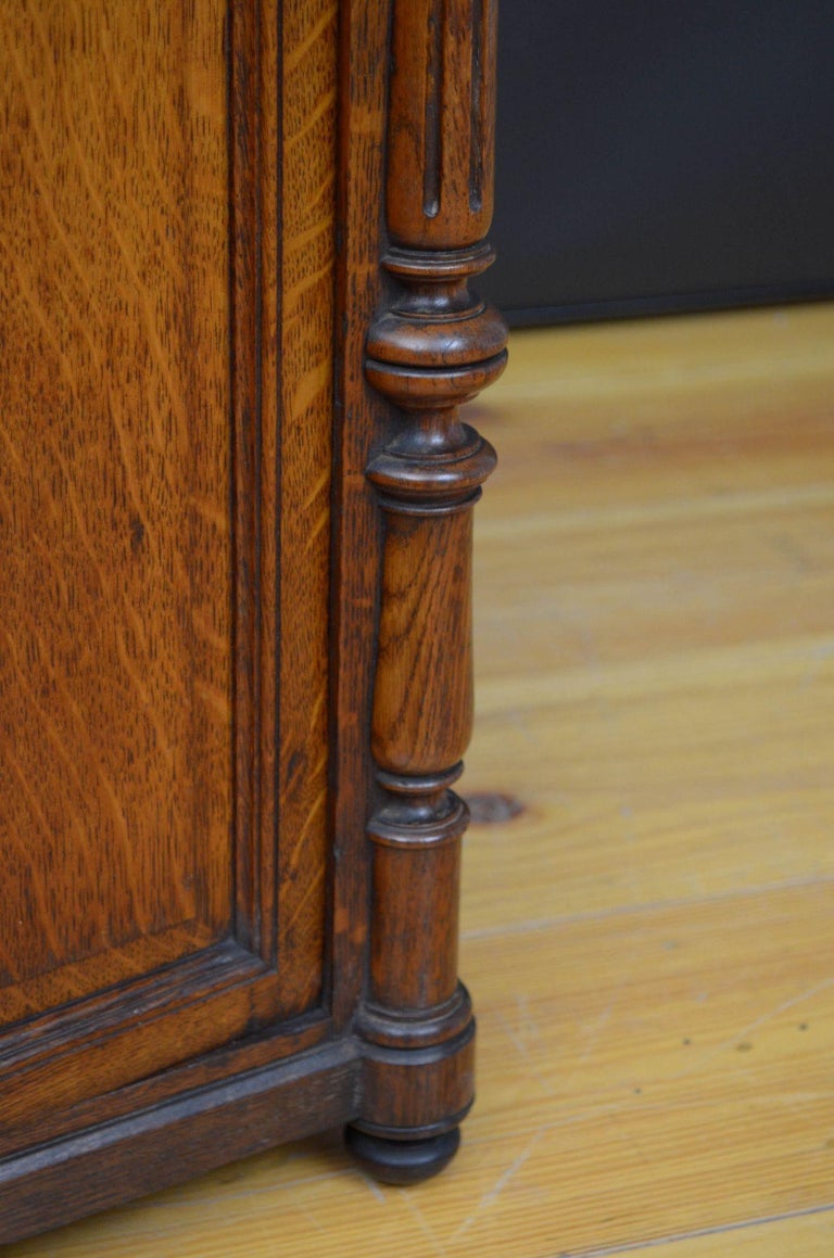 Victorian Oak For Sale at 1stDibs