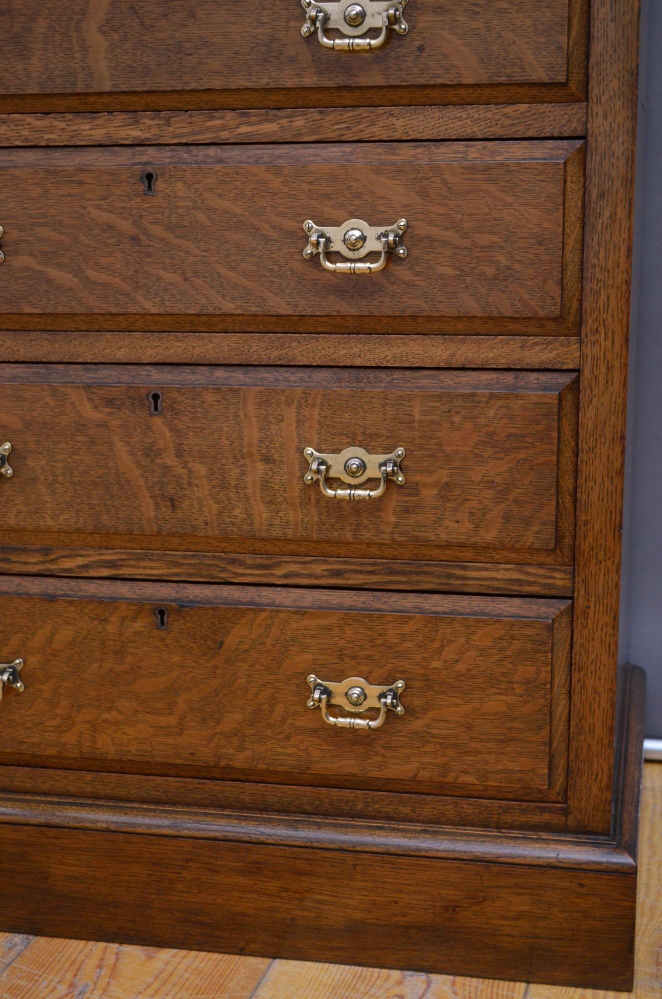 Victorian Oak Chest of Drawers by Maple & Co For Sale 5