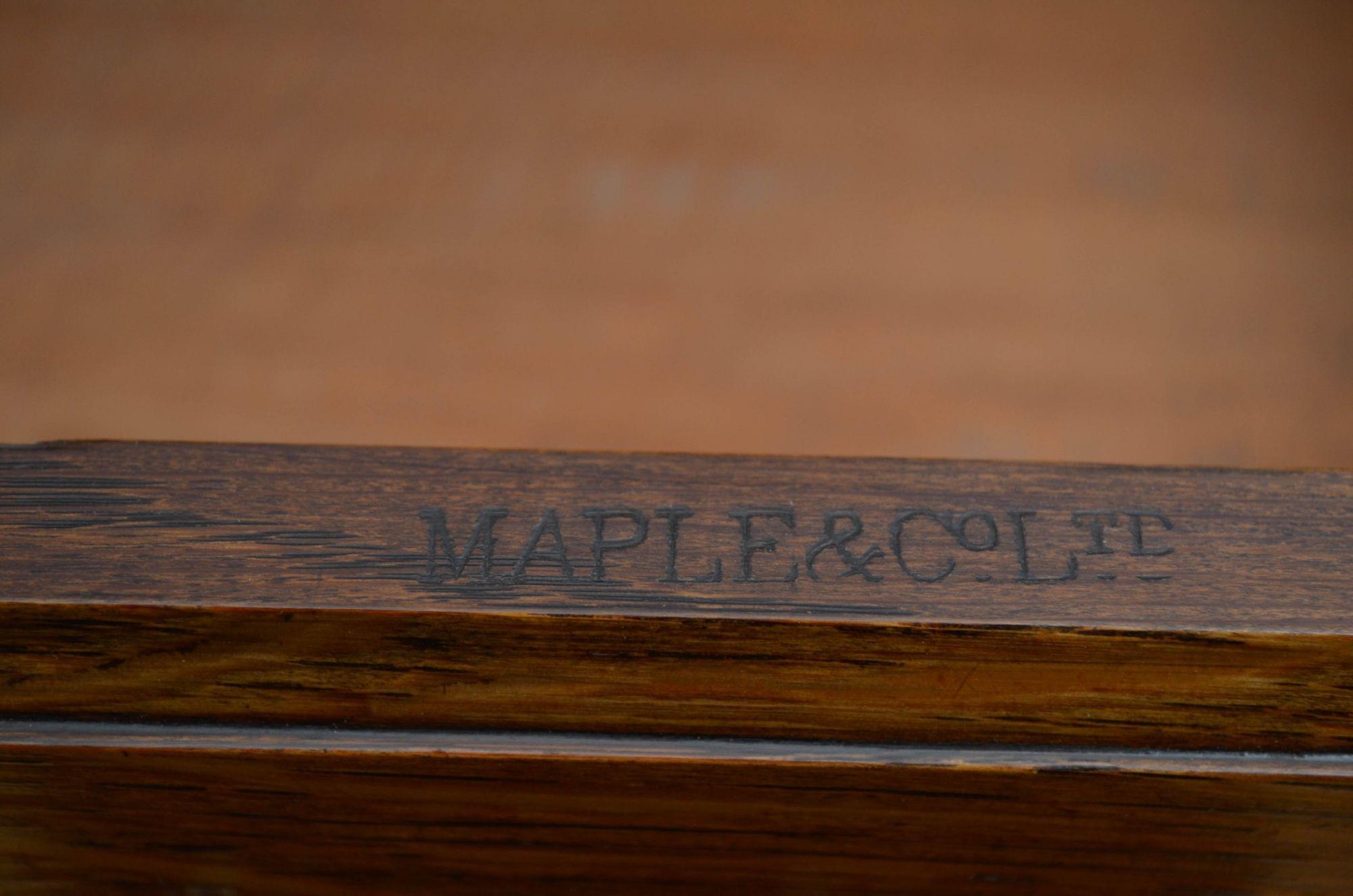 Viktorianische Kommode aus Eichenholz von Maple & Co im Angebot 9