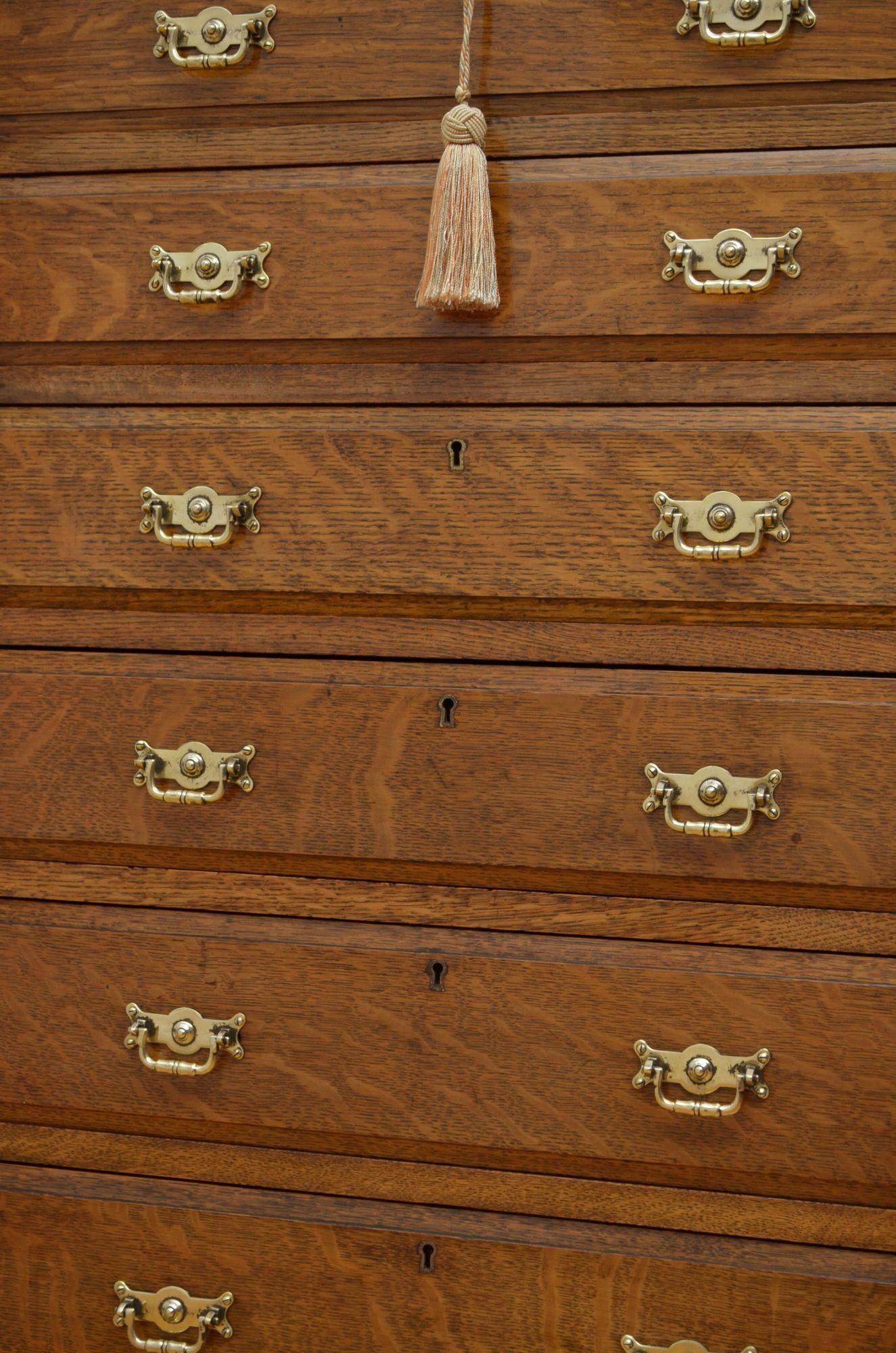 Victorian Oak Chest of Drawers by Maple & Co For Sale 4