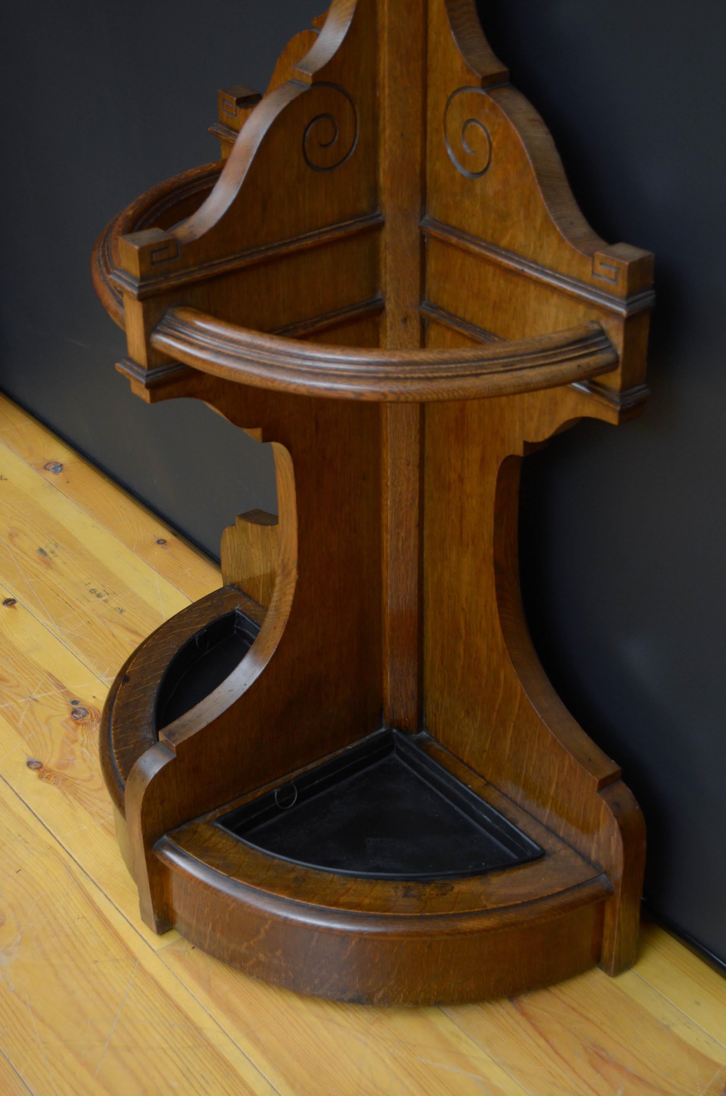 Victorian Oak Coat Stand For Sale 6